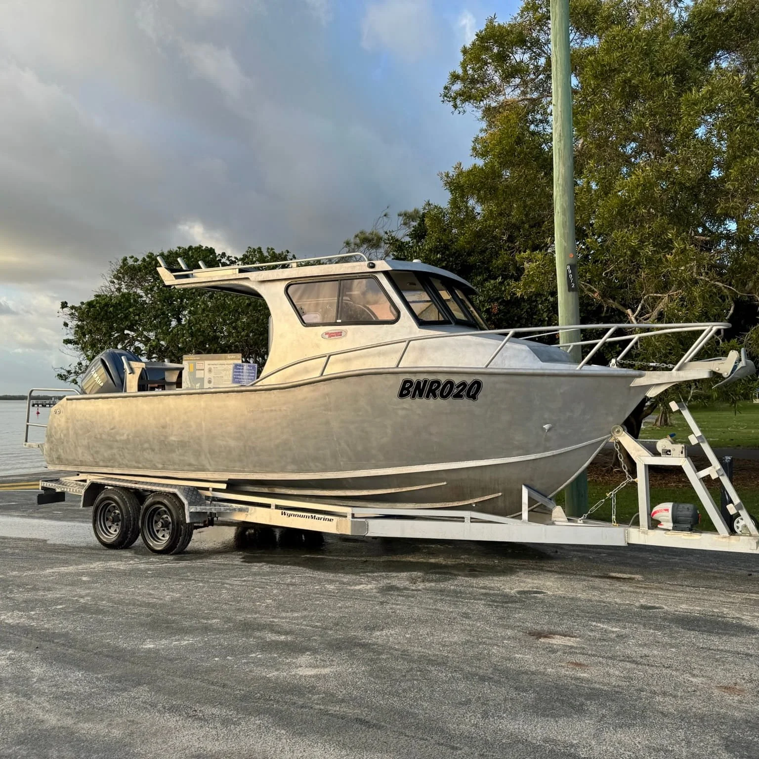 infinite-fabrications-custom-aluminium-boat-brisbane-trailer-front.jpg