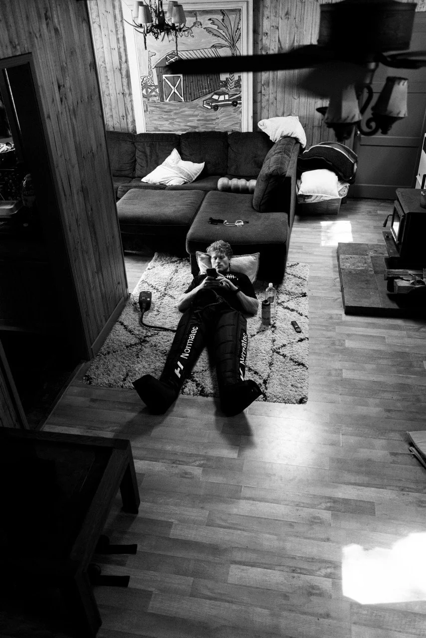 Hunter McIntyre allowing himself some floor rest time