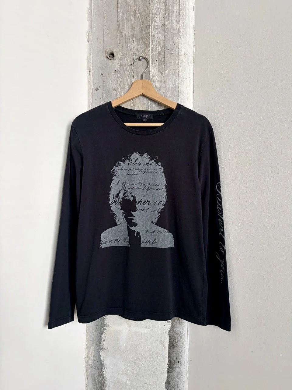 Edge Rupert "Resistant to you" tee