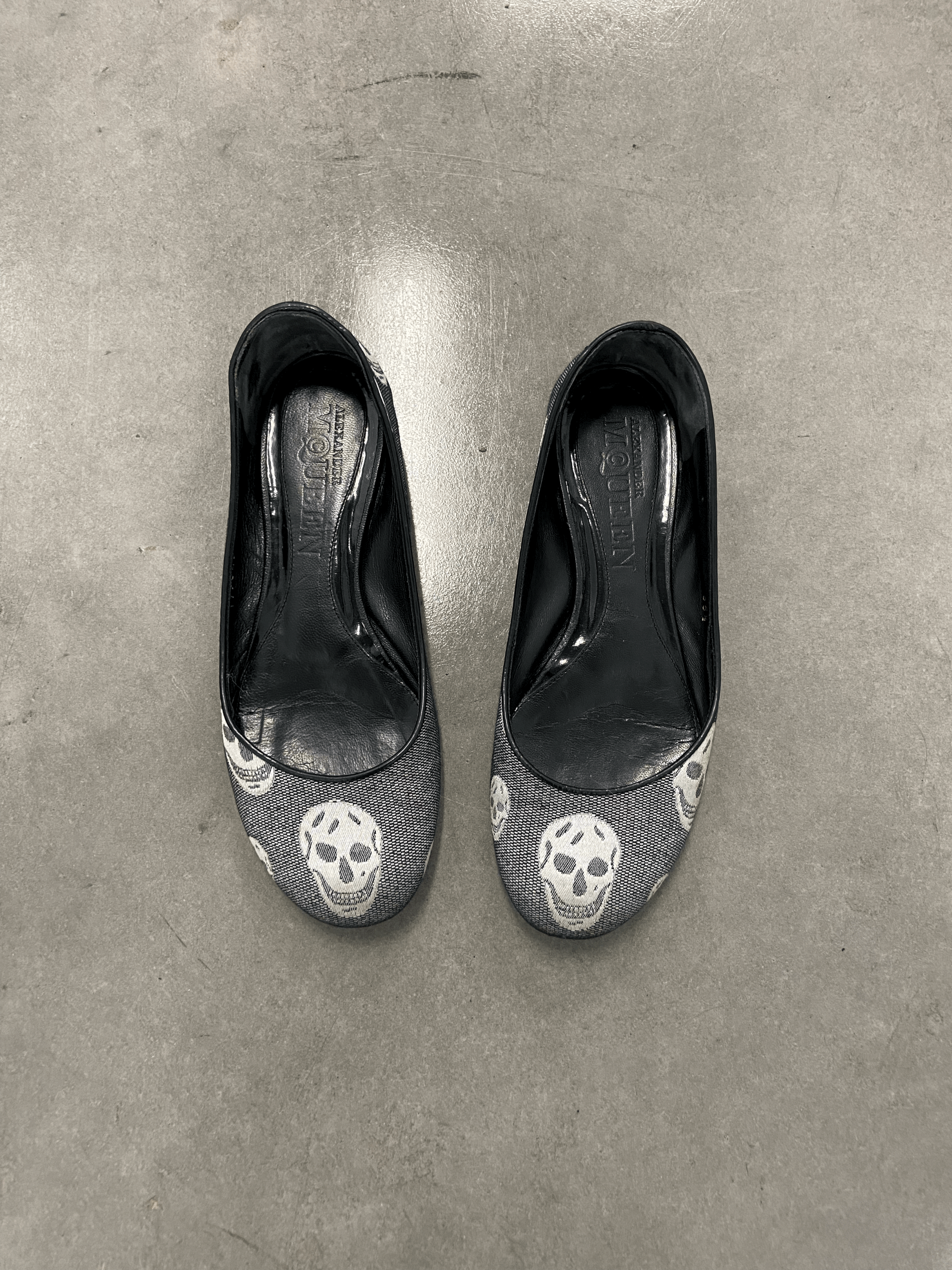 Alexander McQueen skull flats