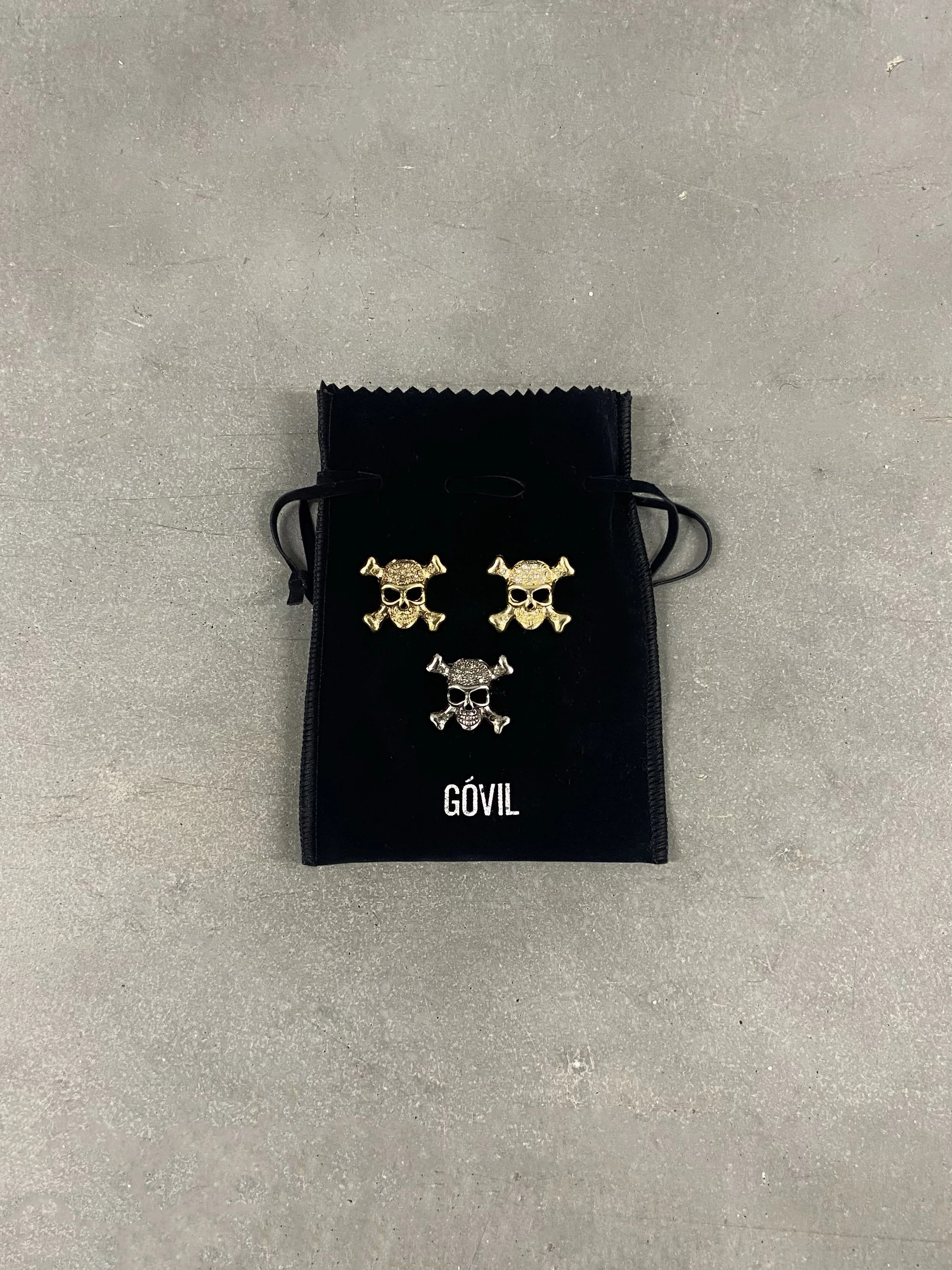 GOVIL  3- pc Skull pin brooch set