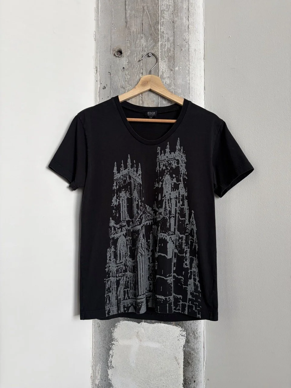 Edge Rupert "gothic cathedral" tee