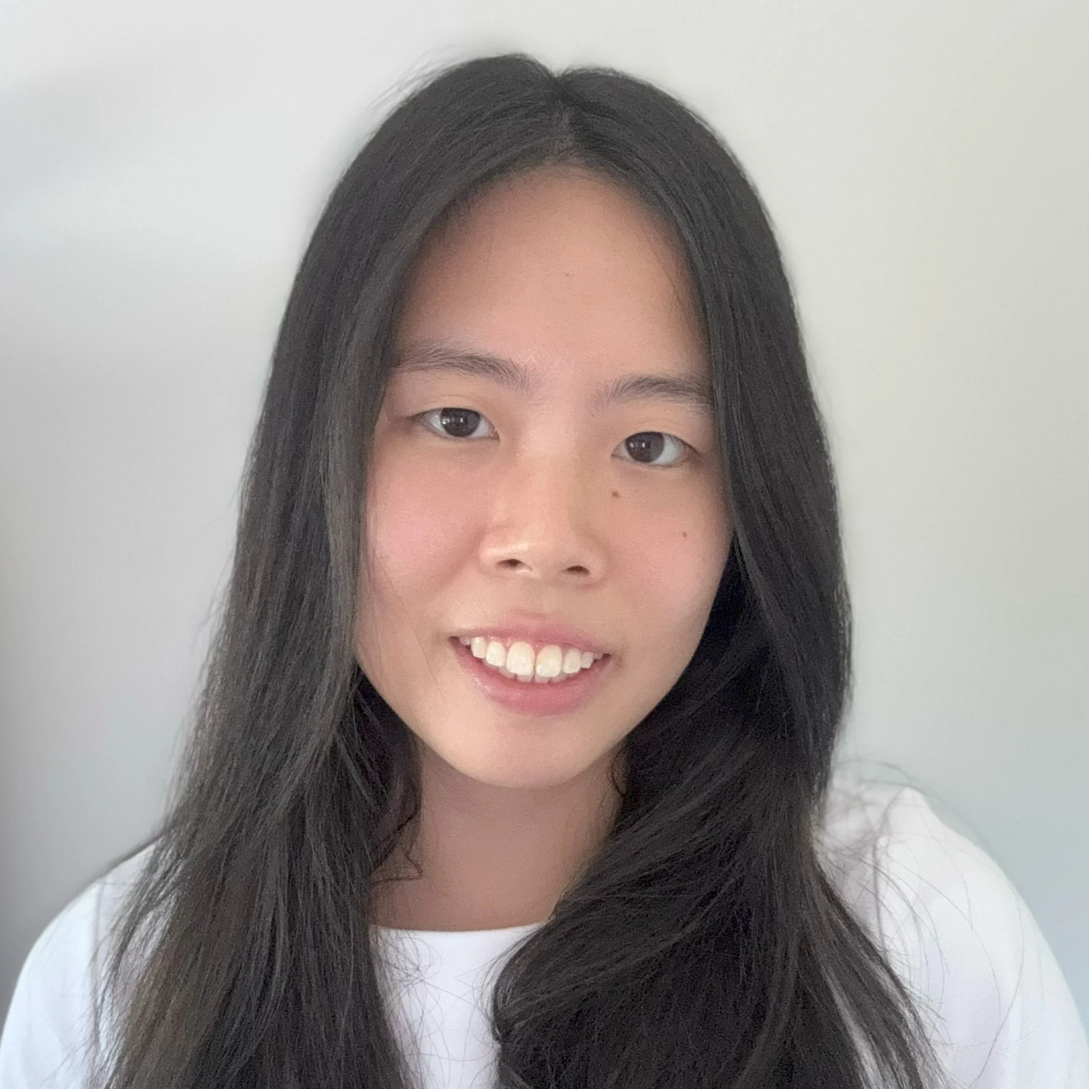 Vivienne Wang headshot