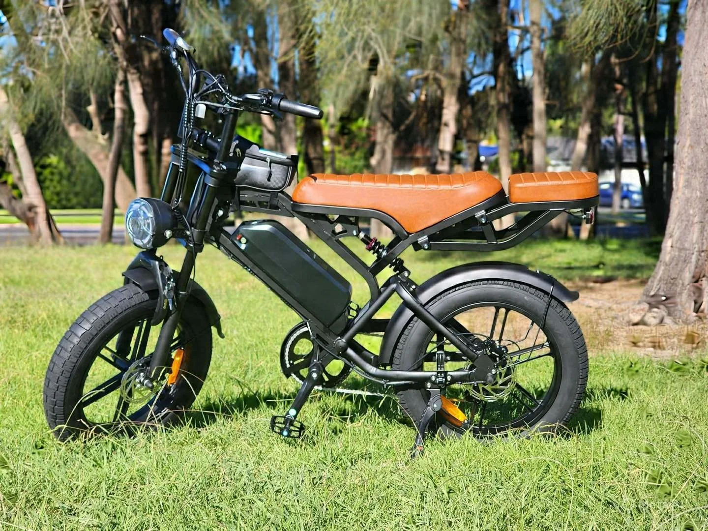 The most sought after V20 Pro Tan leather seat is back in stock. Very limited quantity available get in quick! 

$1599

Www.illawarraebikes.com.au/shop