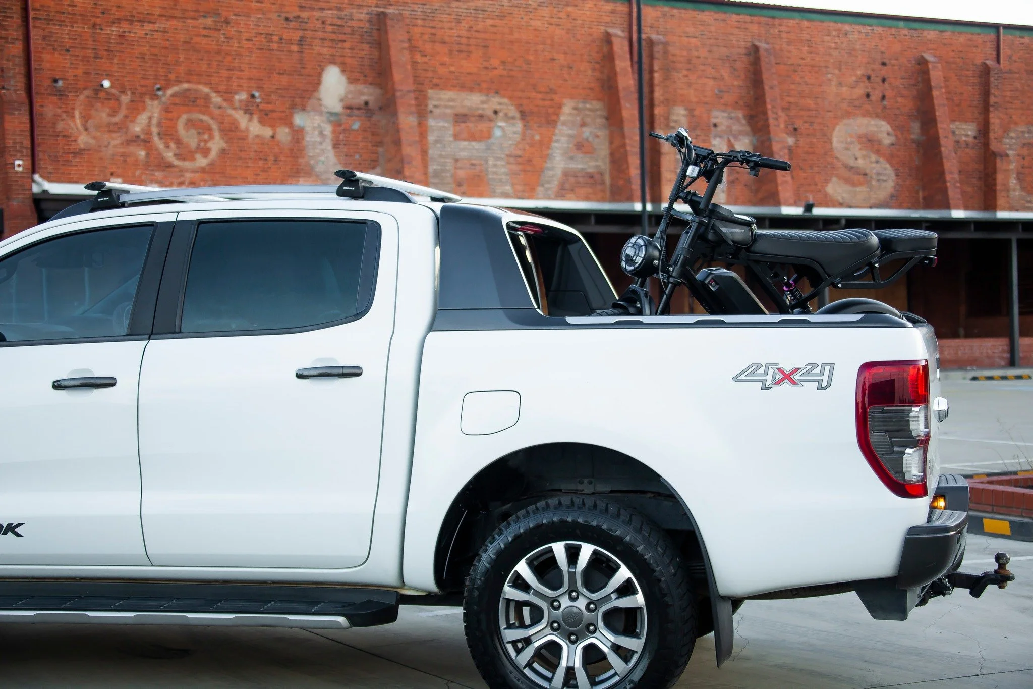 One of the best things about the V20 Pro? How easy it is to take anywhere ⚡🚲

Whether it&rsquo;s heading away for the weekend, camping by the coast, or throwing it in the back of the dual cab for an afternoon ride, the V20 Pro is built for real ever