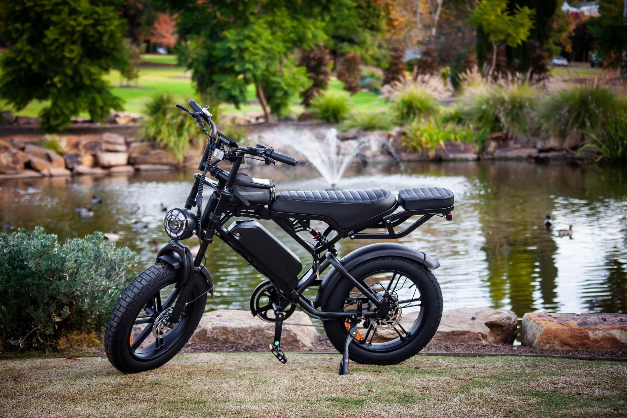 Spent the afternoon cruising through the Botanical Gardens on the V20 Pro and honestly&hellip; this bike is exactly what relaxed riding should feel like 🌿⚡

Quiet, smooth, comfortable, and easy to ride &mdash; perfect for taking your time, enjoying 