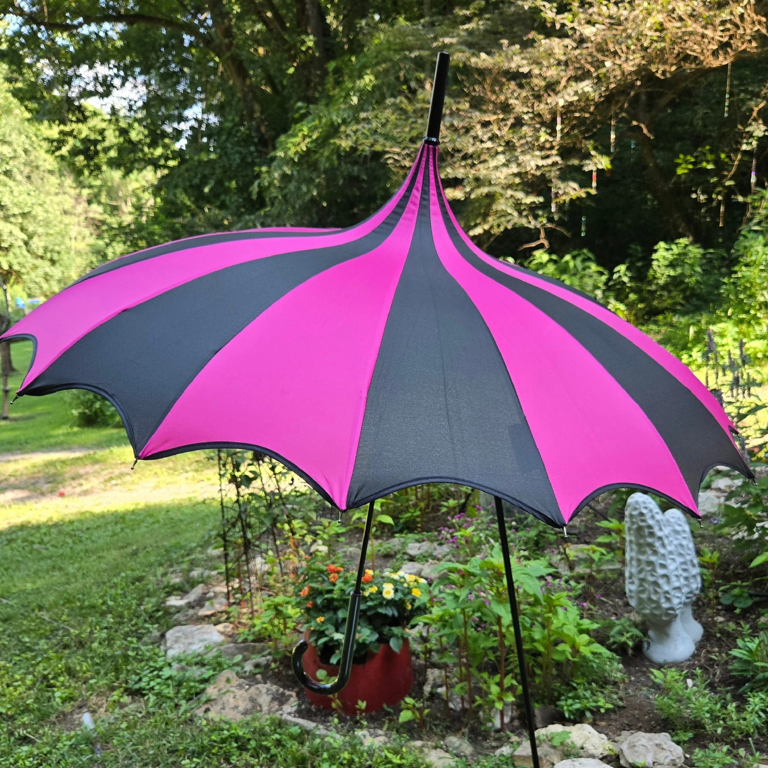 Pink&BlackVampire.JPG
