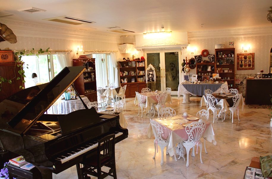 Inside+2.jpg