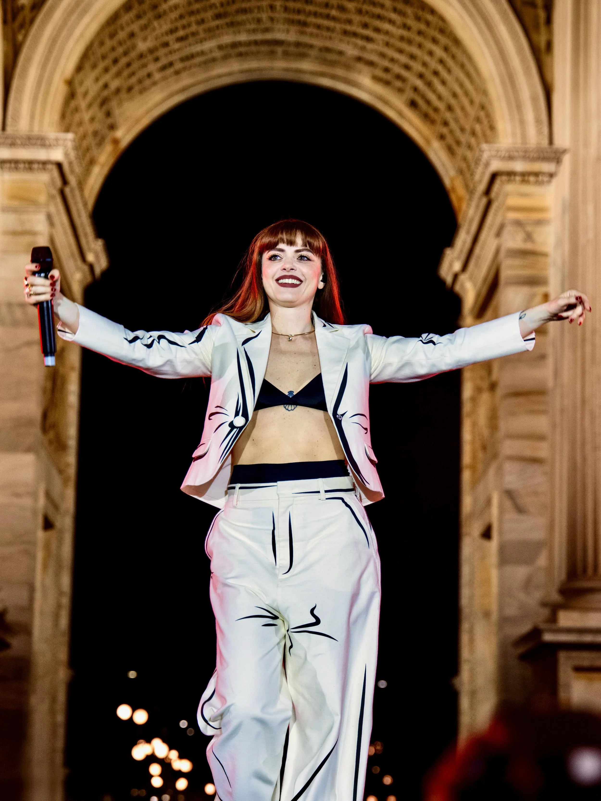 Annalisa ieri sera ha letteralmente dominato il palco del Party Like a Deejay all&rsquo;Arco della Pace per il Party Like a Deejay 2026

Radio Deejay
06 Giugno 2026
Arco della Pace 
@project_photo.it per @inchiostrosonoro 

@naliannalisa 
@radiodeeja