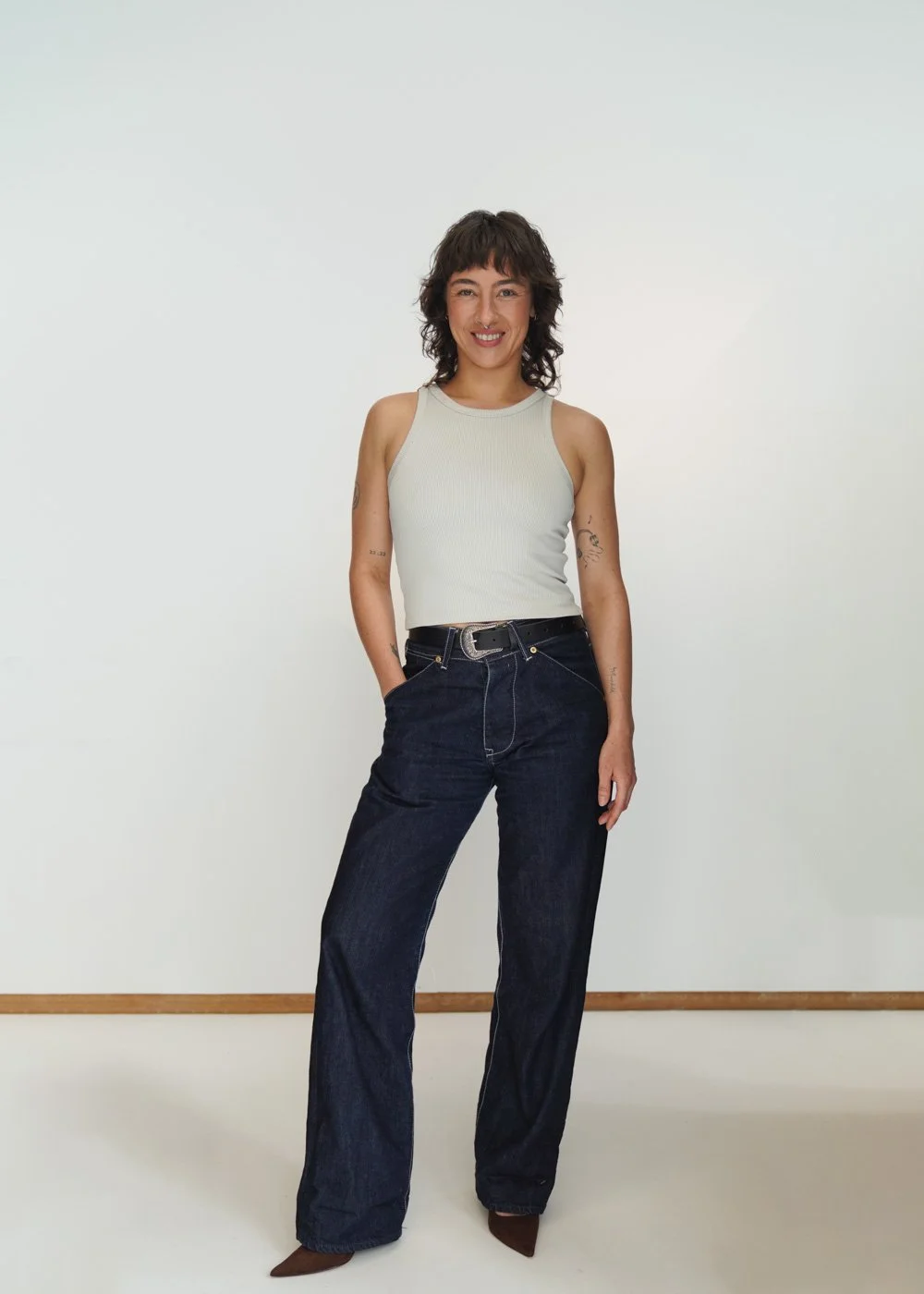 Esmée - FullBody Smile2.jpg