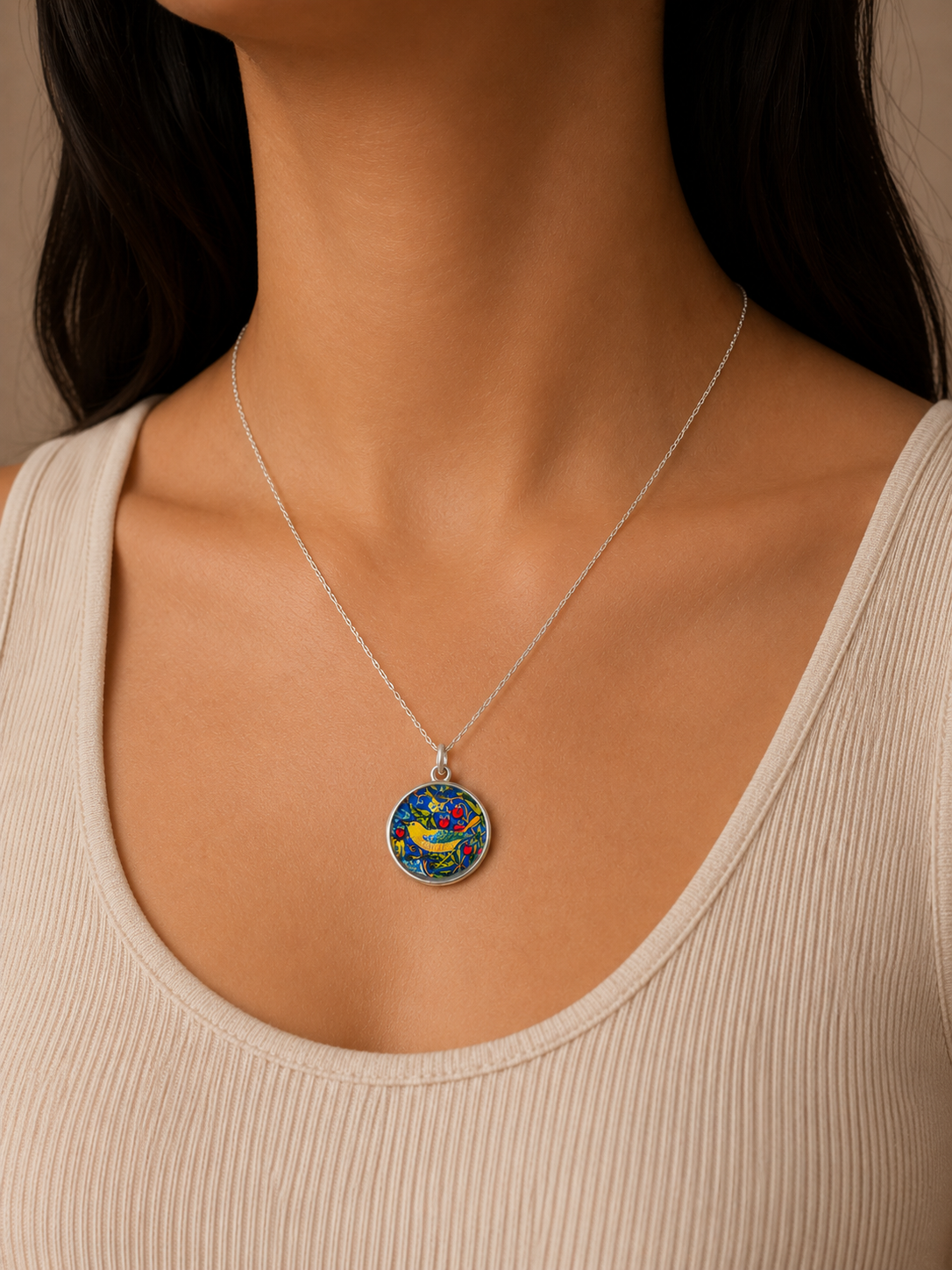 thief necklace.png