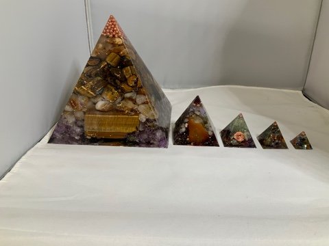 005-Large_Pyramids_3.jpg