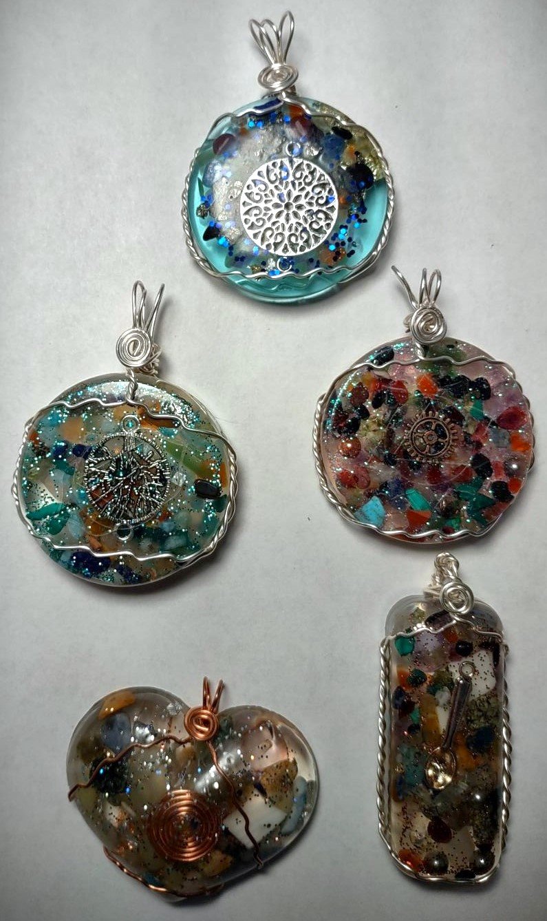 012-Large_Pendants_10.jpg