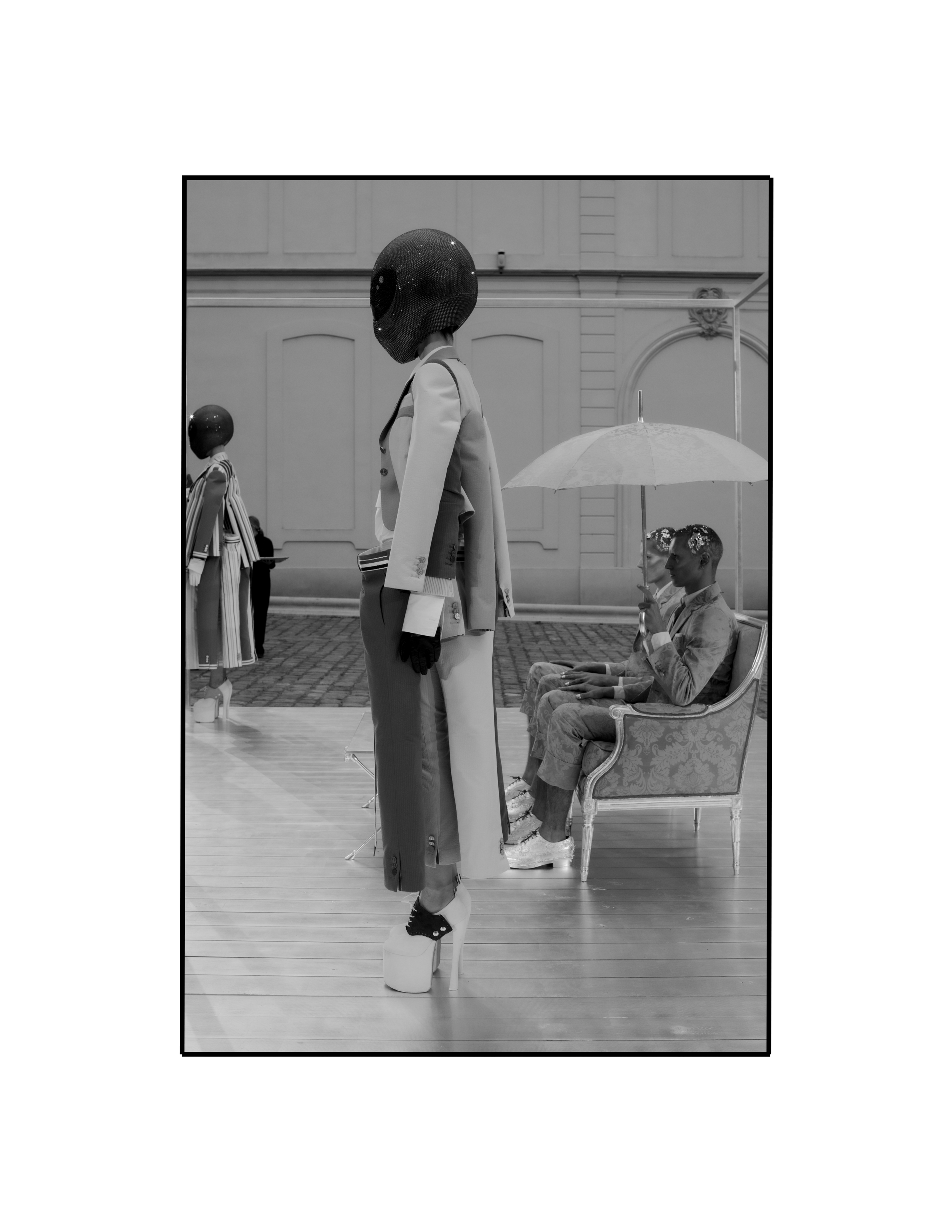 OVER-OBSERVATION_Thom_BROWNE11.png