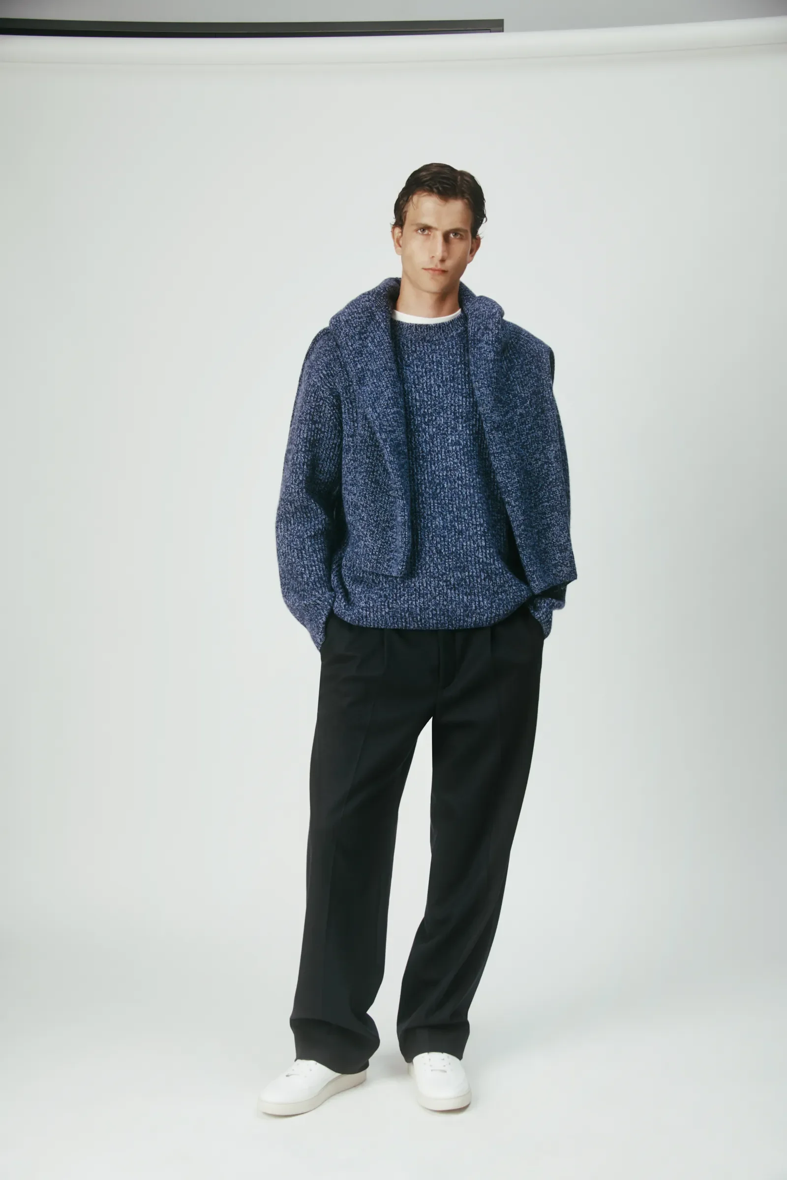 00010-theory-fall-2026-menswear-credit-brand.webp