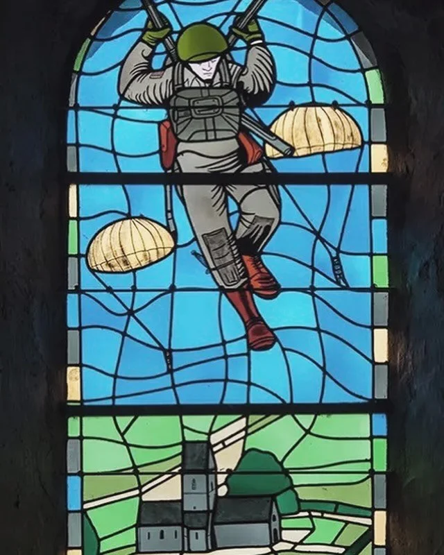 Father Francis Sampson, the &ldquo;Parachute Padre&rdquo; who served the 501st parachute regiment, was among 15,000 soldiers who jumped behind enemy lines that fateful June 6. 
.
.
.
#dday #france #catholic #priest #holycity #catholiclifestyle #catho
