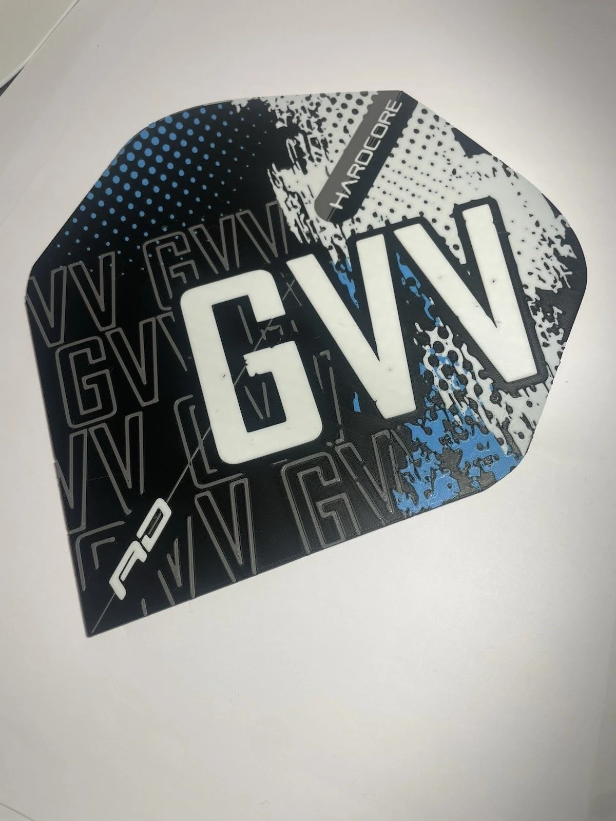 Giant Gian Van Veen giant dart flight