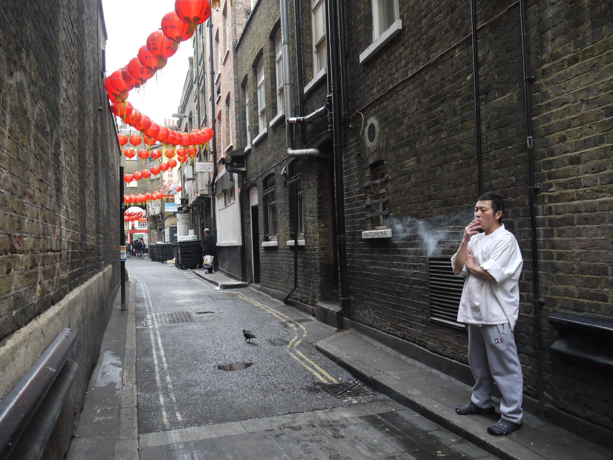 Bob Watkins  P1140279   Chinatown London near Macclesfield Street Chefs cigarette break    February 2017    .jpg