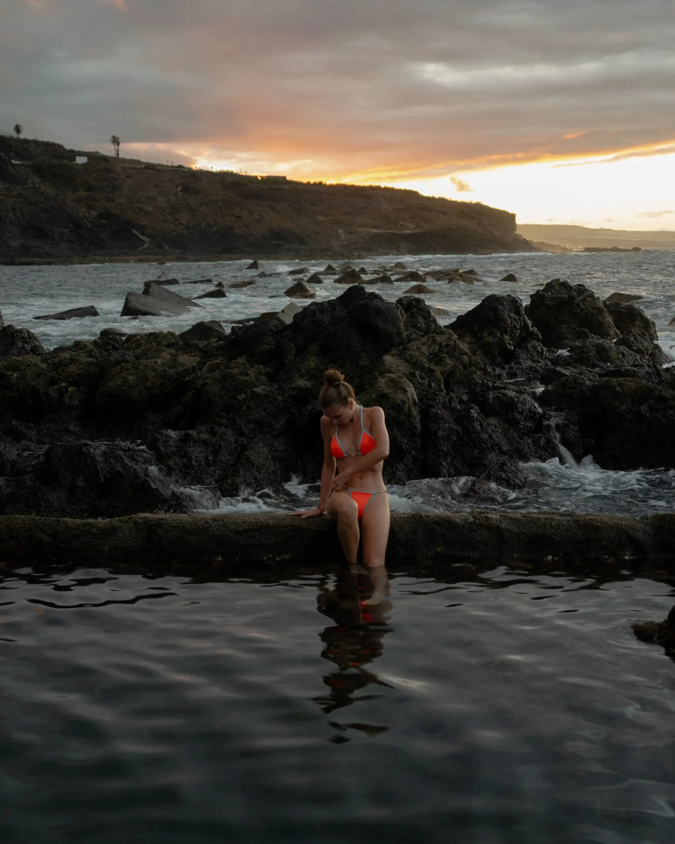 Piscina natural en Garachico al atardecer