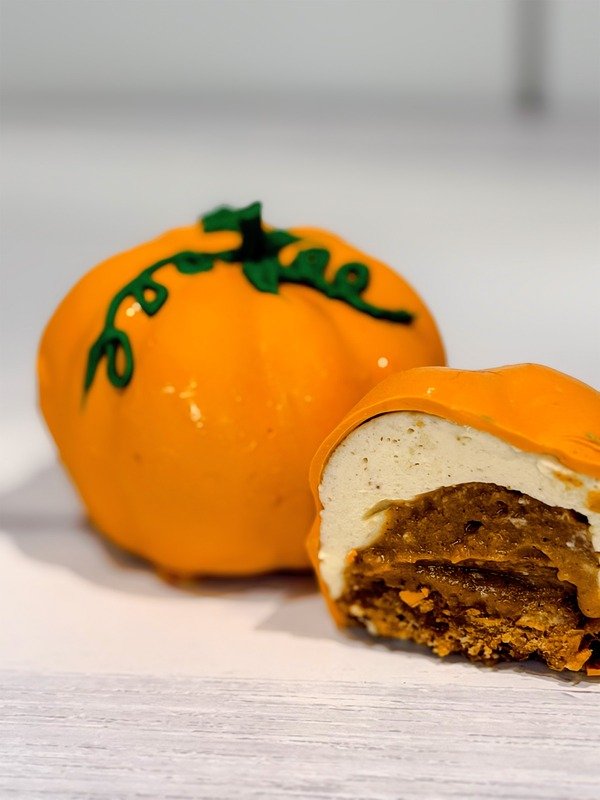 Pumpkin Pie Mousse Cake