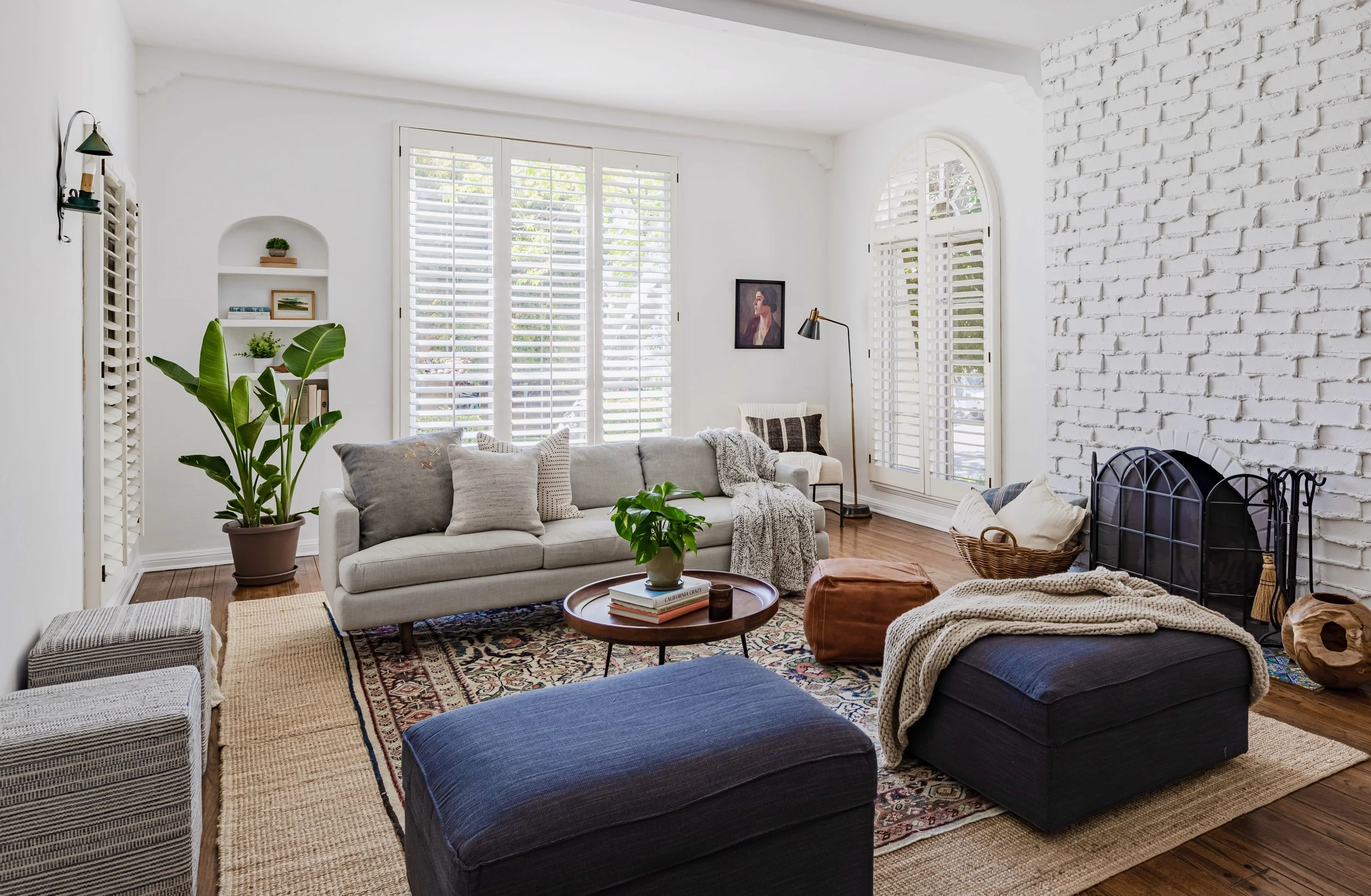 2 0 Living Room 220225_371_Cumberland_Rd_0115-HDR.jpg