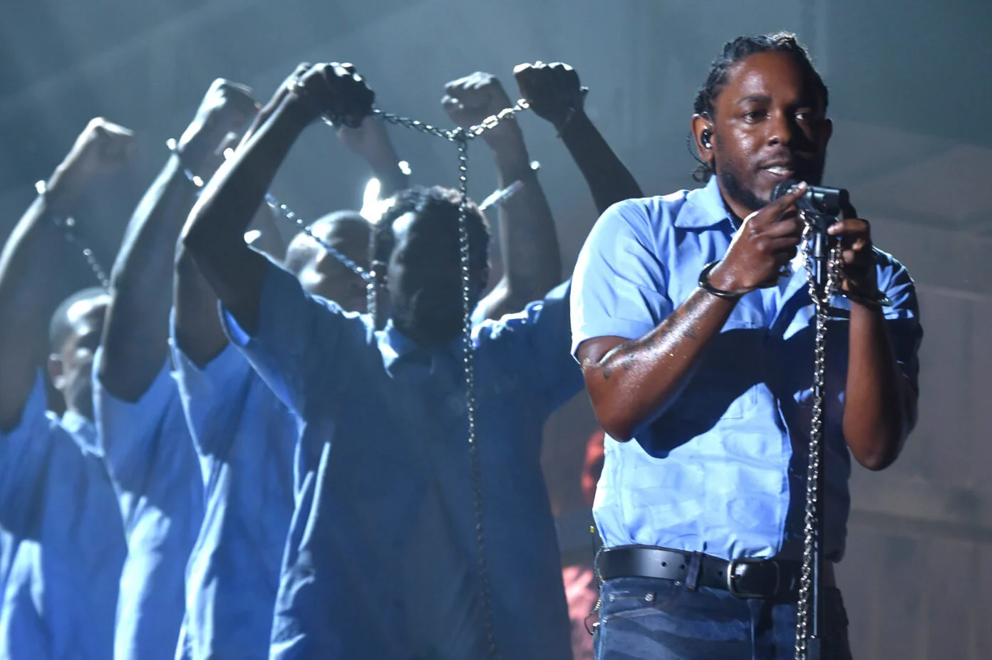 A powerful image from Kendrick Lamar’s 2016 Grammy Awards performance. (Image source: https://www.nme.com/news/music/kendrick-lamar-18-1201242)