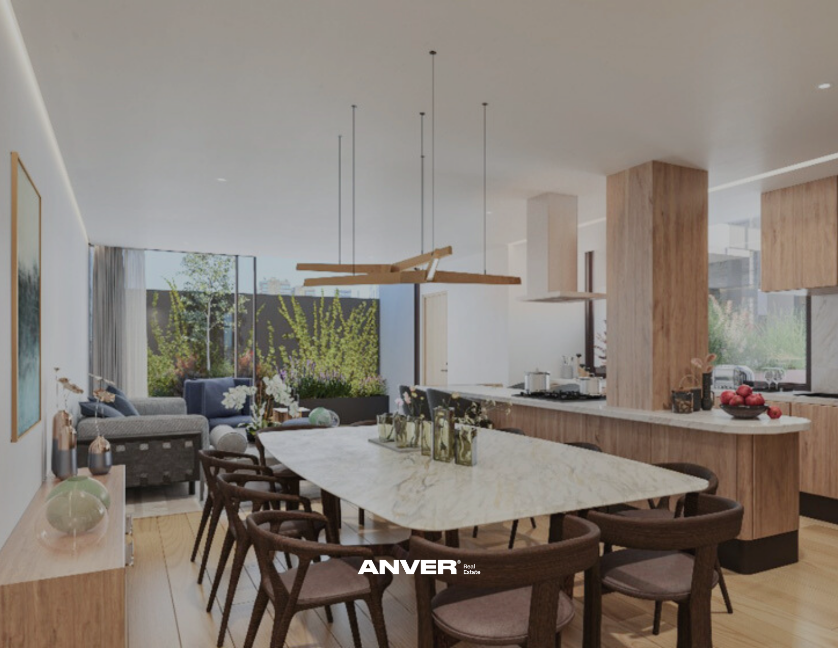 Interior moderno de casa con comedor y sala, muebles de madera, decoración elegante, ventanales grandes con vista a jardín con árboles, cocina integrada con isla y utensilios, luz natural