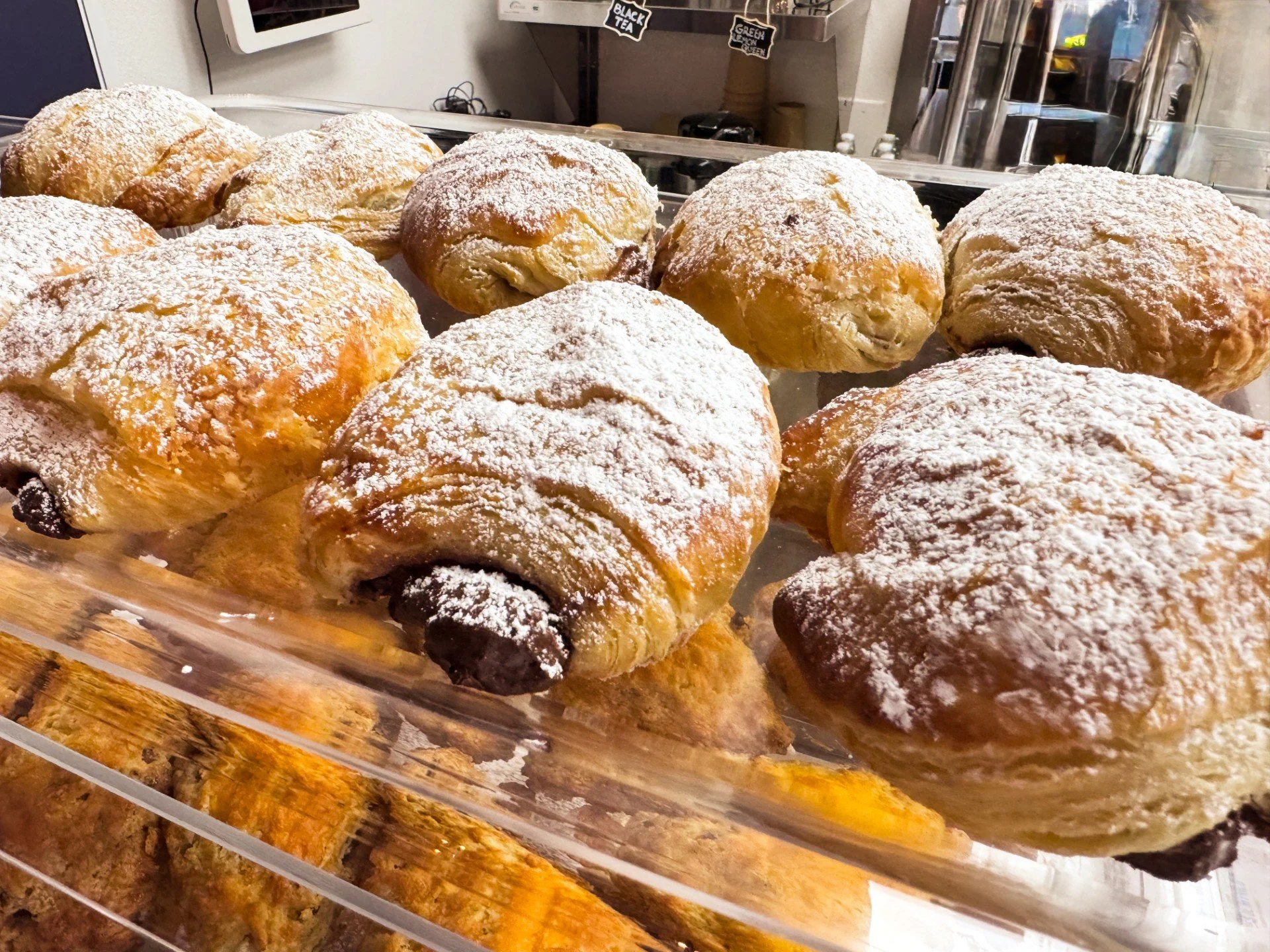 nutella croissant.jpg