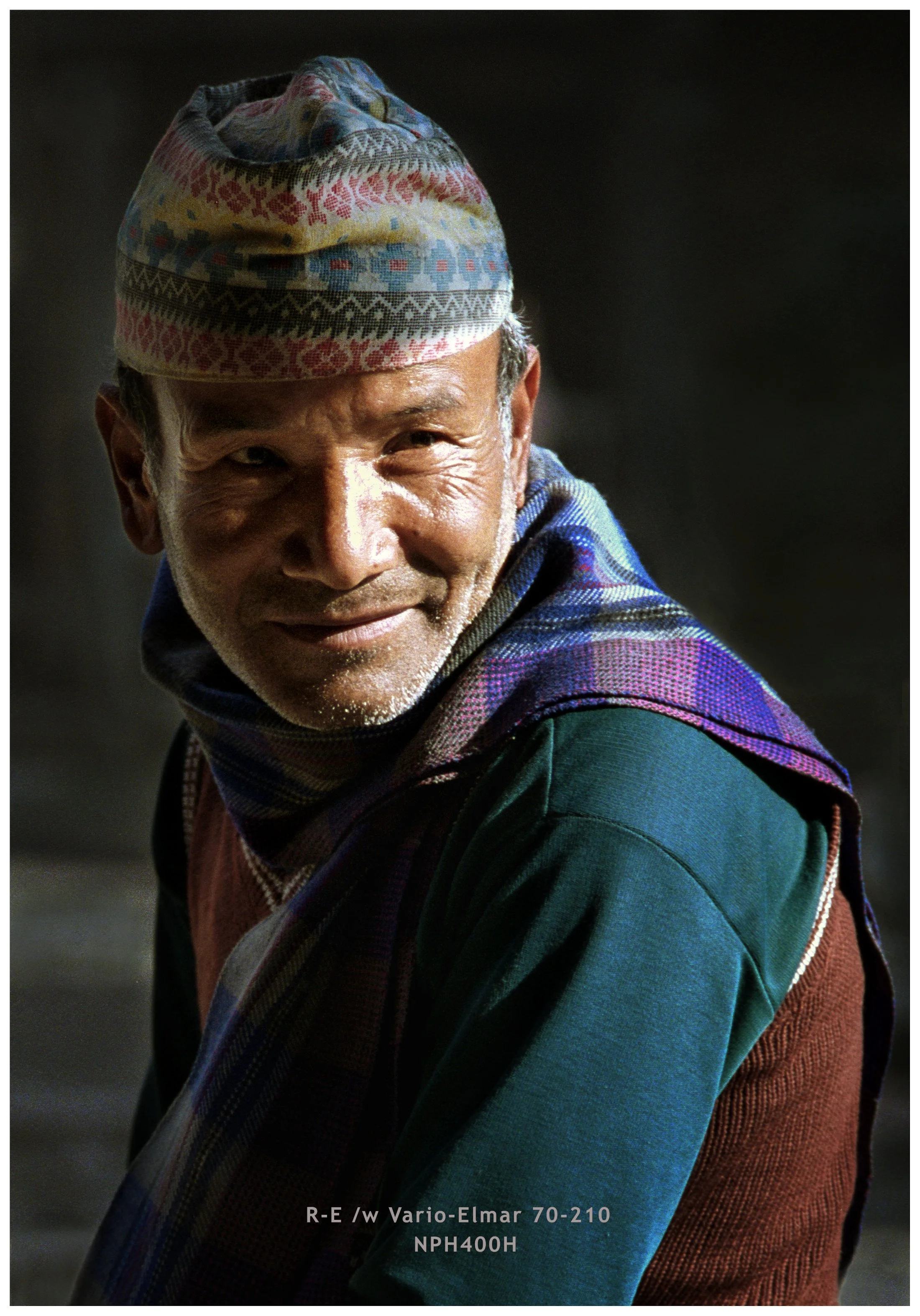 Kathmandu_Man01(42bit).jpg