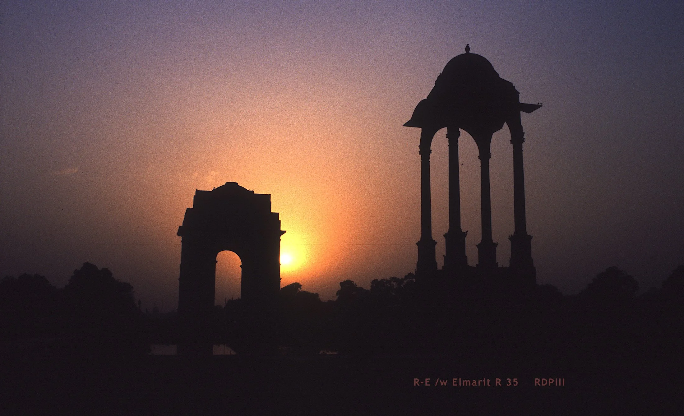 New Delhi_02_IndiaGate.jpg