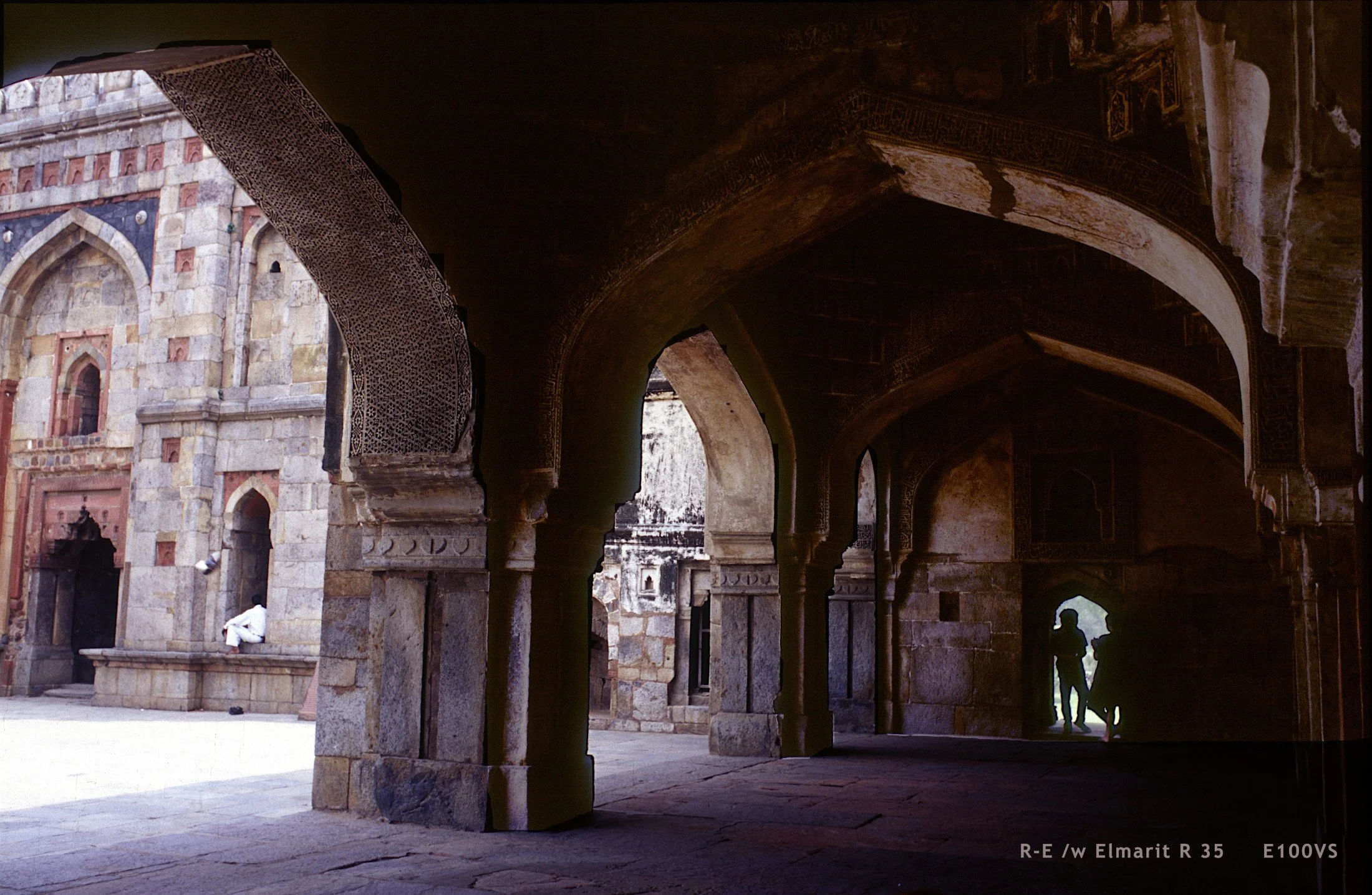 New Delhi_Humayun_10_arches.jpg