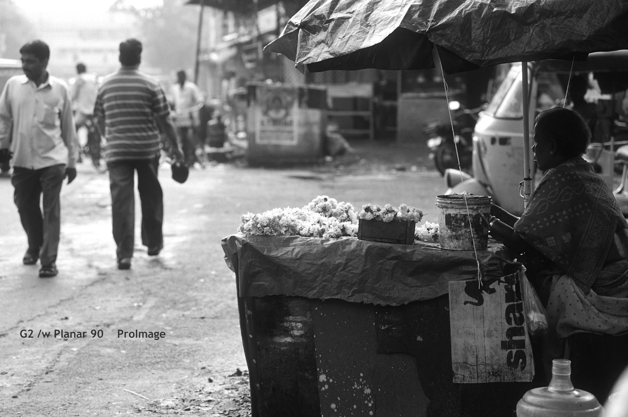 33_Chennai_hawker_BW.jpg