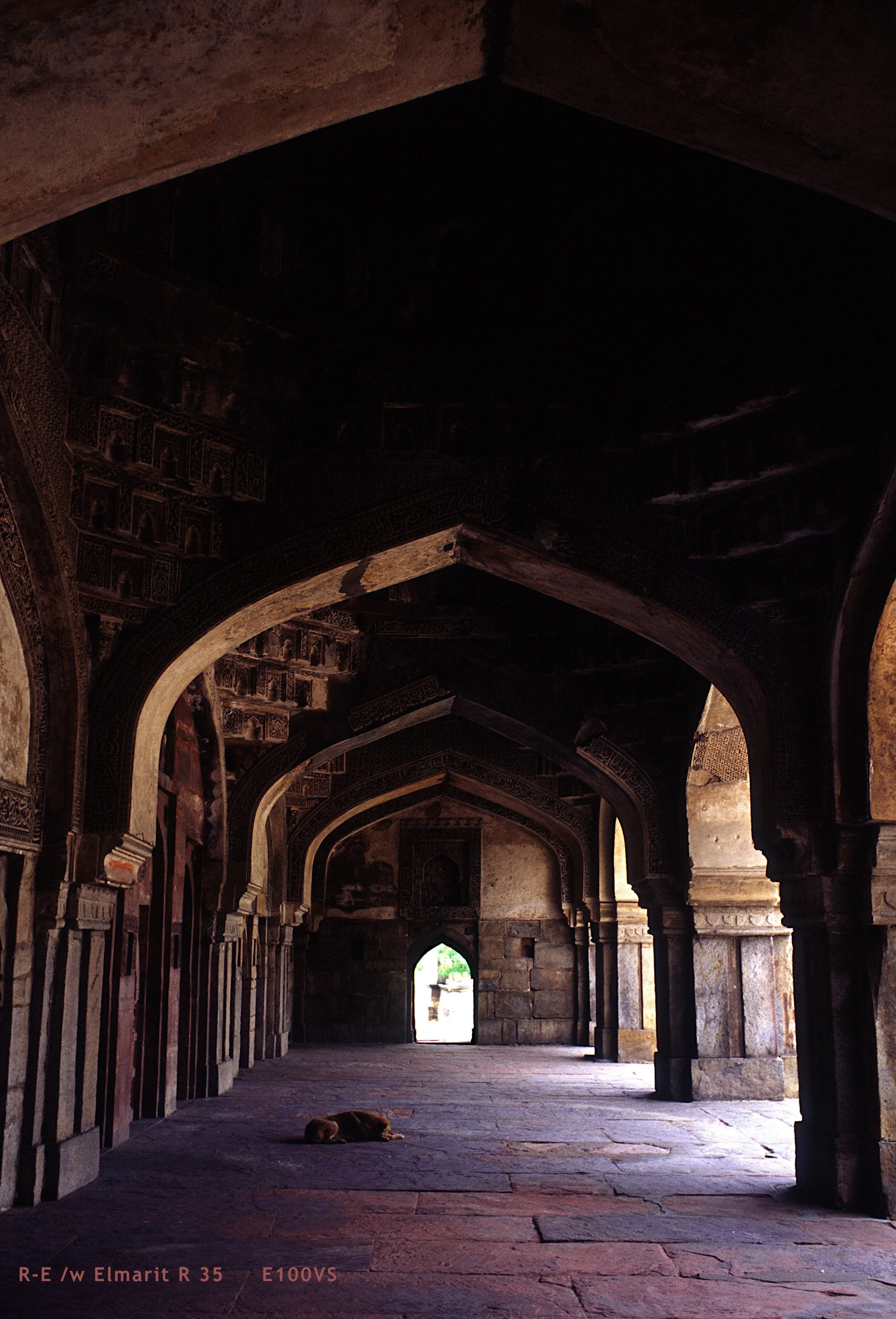 New Delhi_Humayun_12_arches.jpg