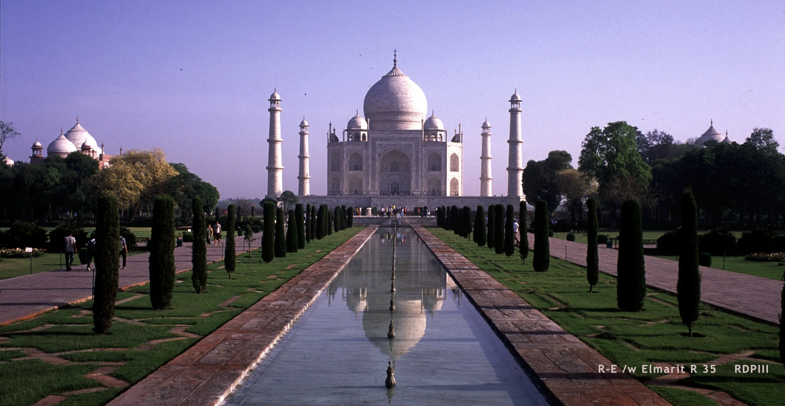 Agra_15_TajMahalMorning.jpg