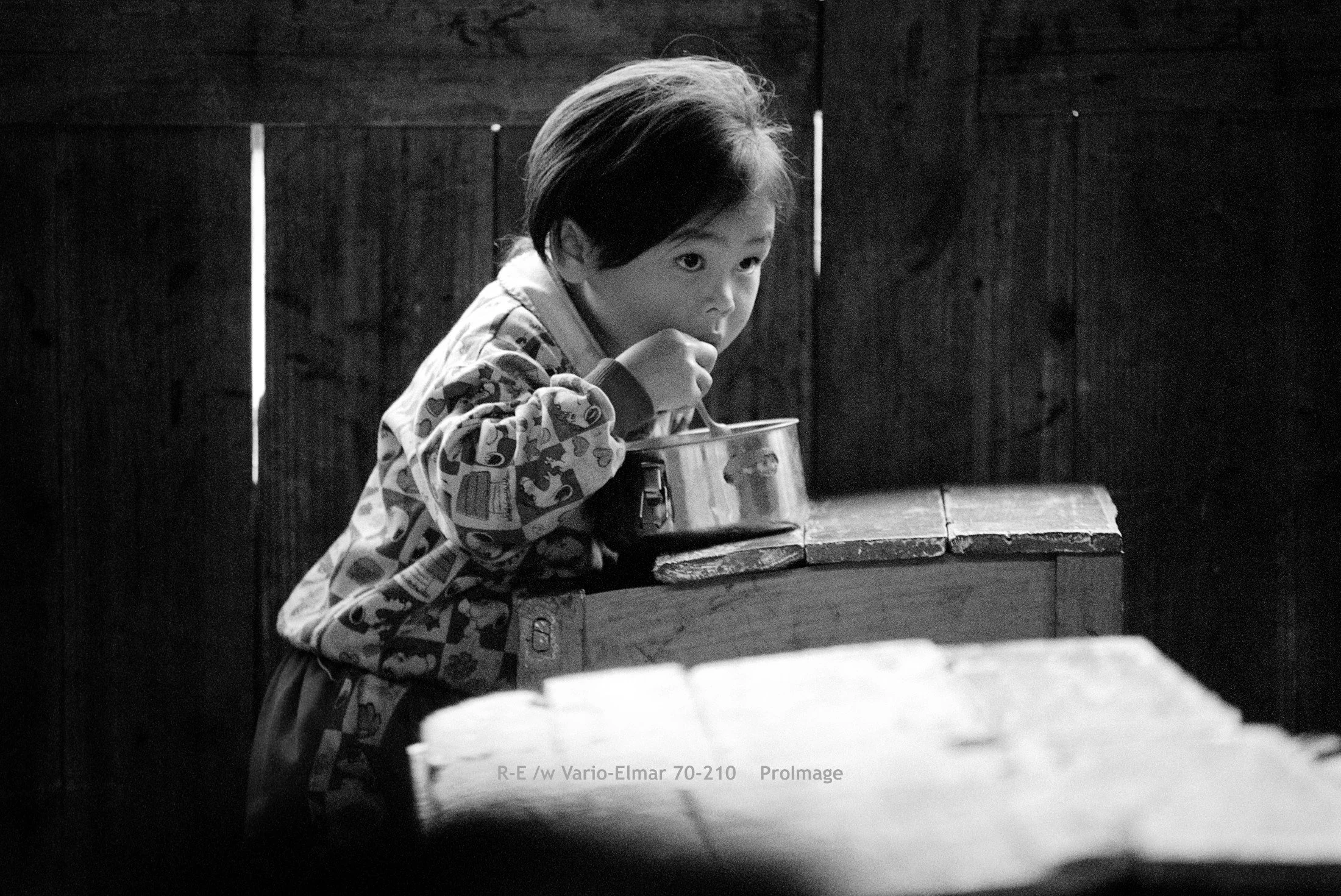 09_GuangXi Longji Dayao Zhai_girl_BW.jpg