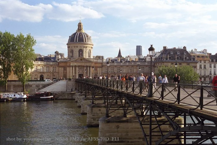 parisbridge02.jpg