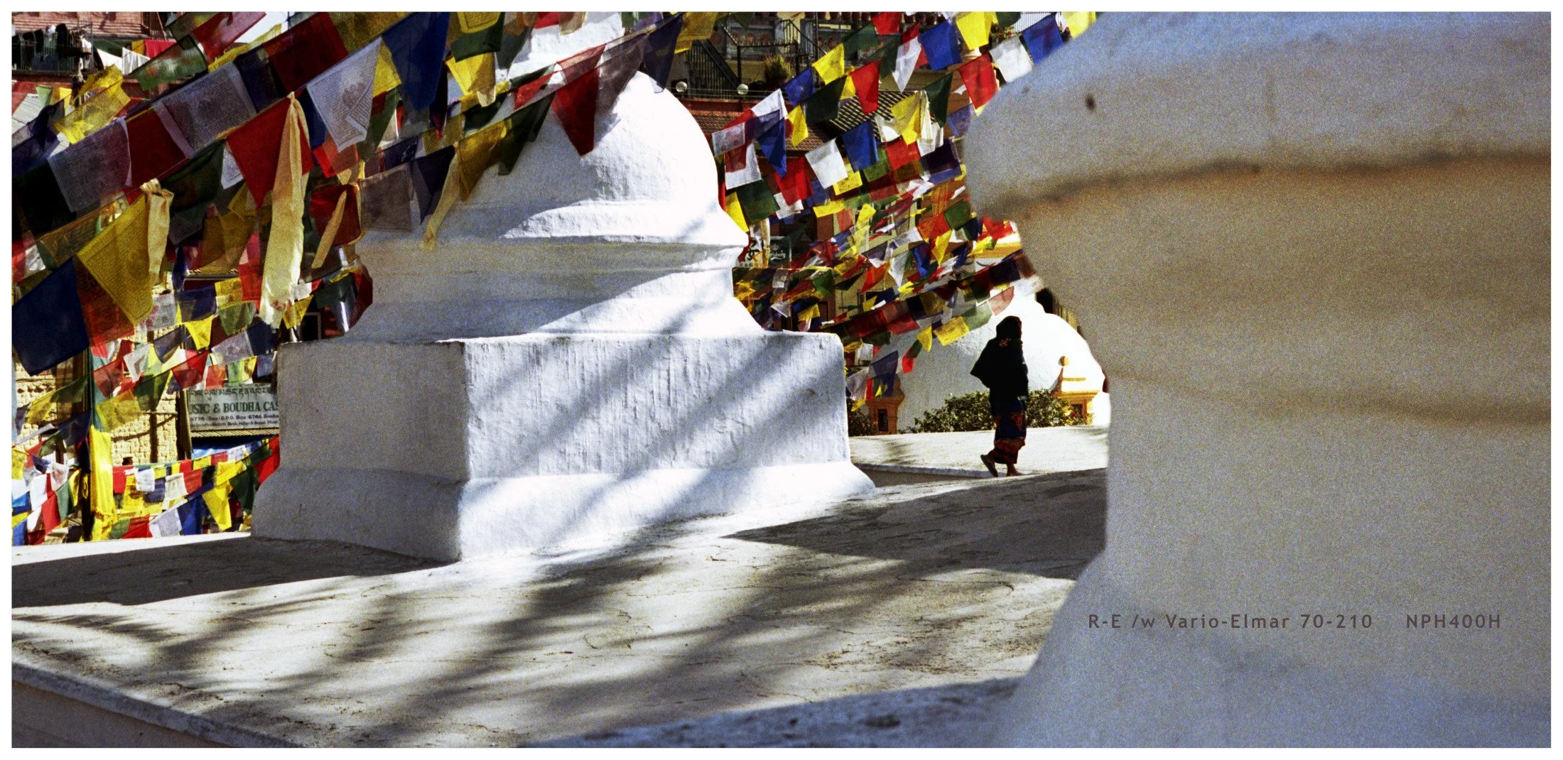 Kathmandu_Noon temple(42bit).jpg