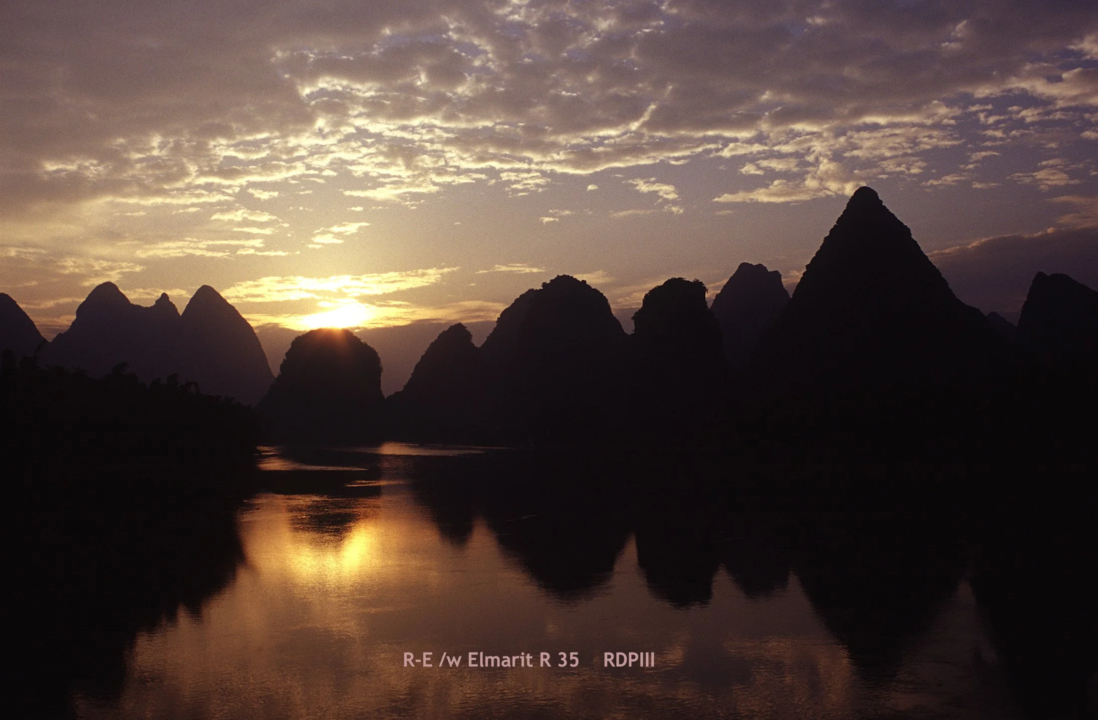 05_GuangXi YangShou_sunrise.jpg