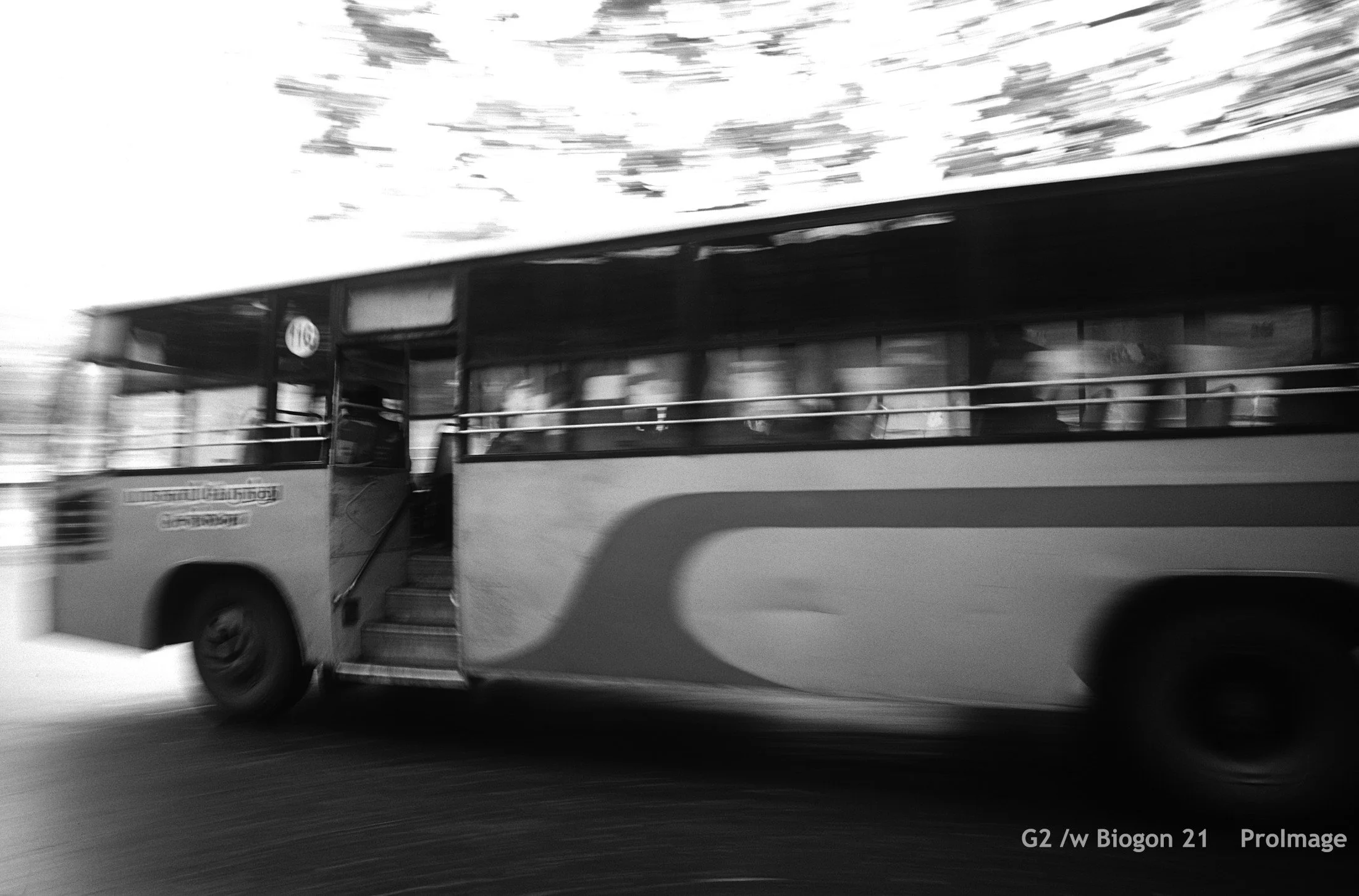 07_Chennai_nodoorbus_BW.jpg