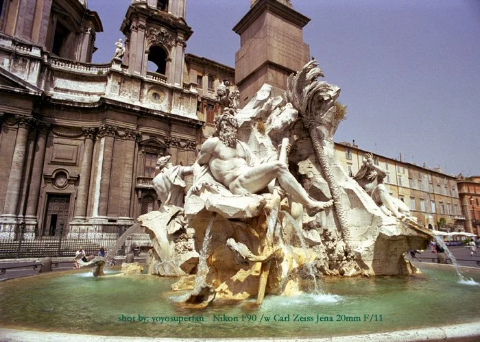 navona02.jpg