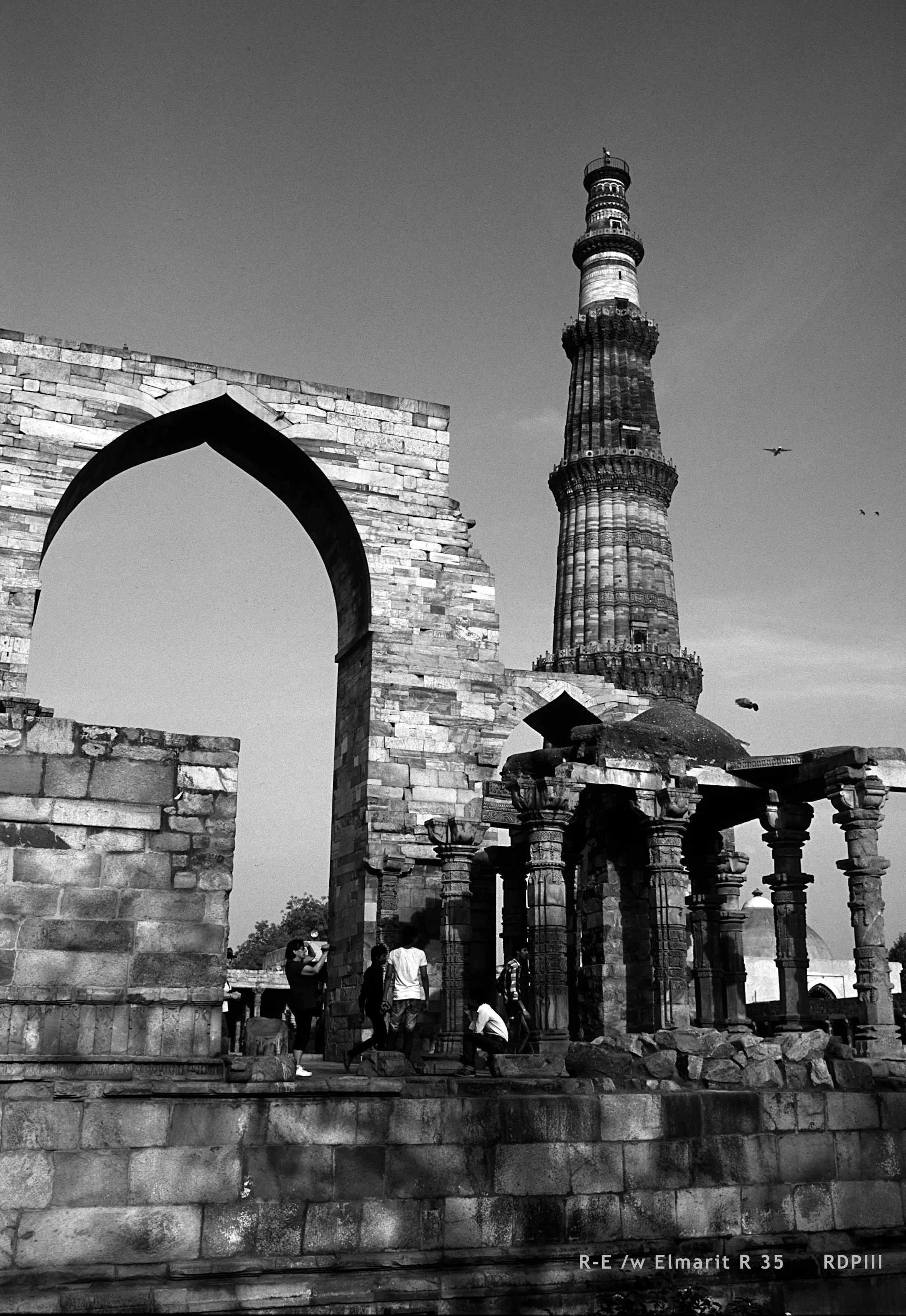 New Delhi_Qutb Minar_08_tower_BW.jpg