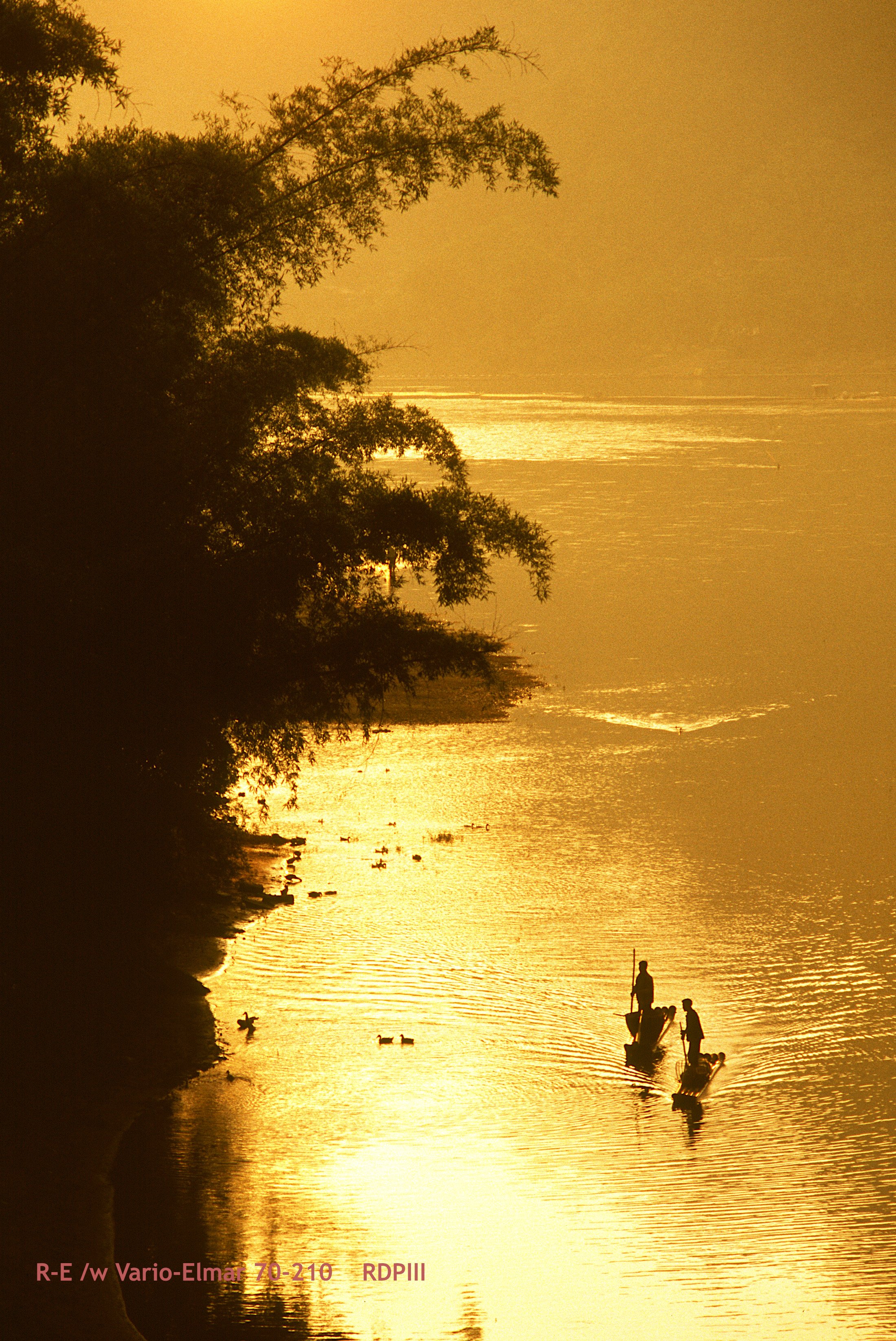 14_GuangXi YangShou_tworafts.jpg