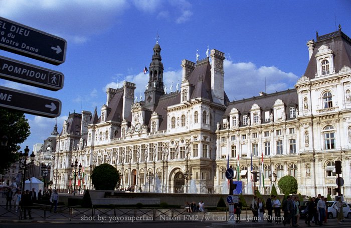 hoteldeville01.jpg