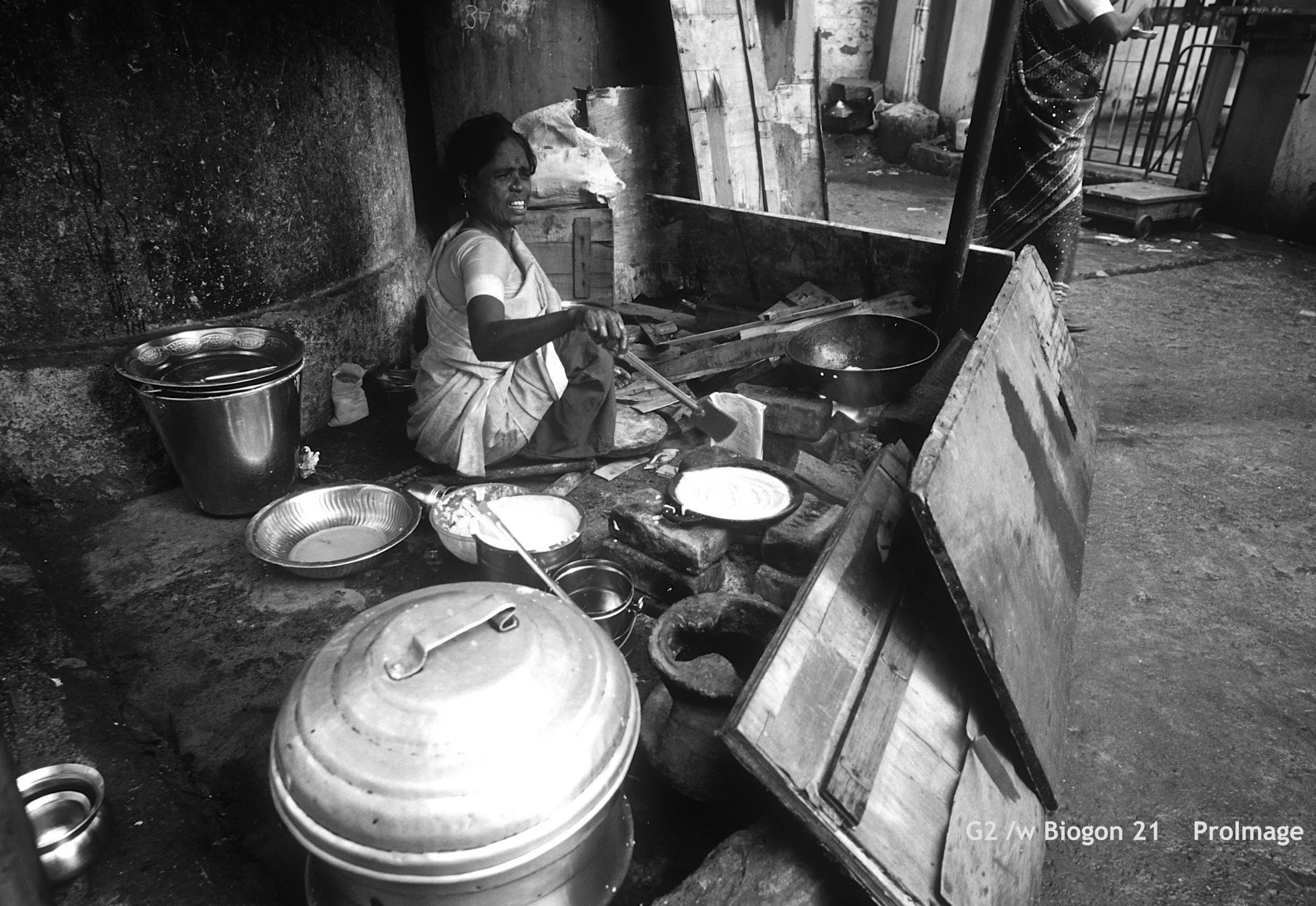 16_Chennai_hawker_BW.jpg