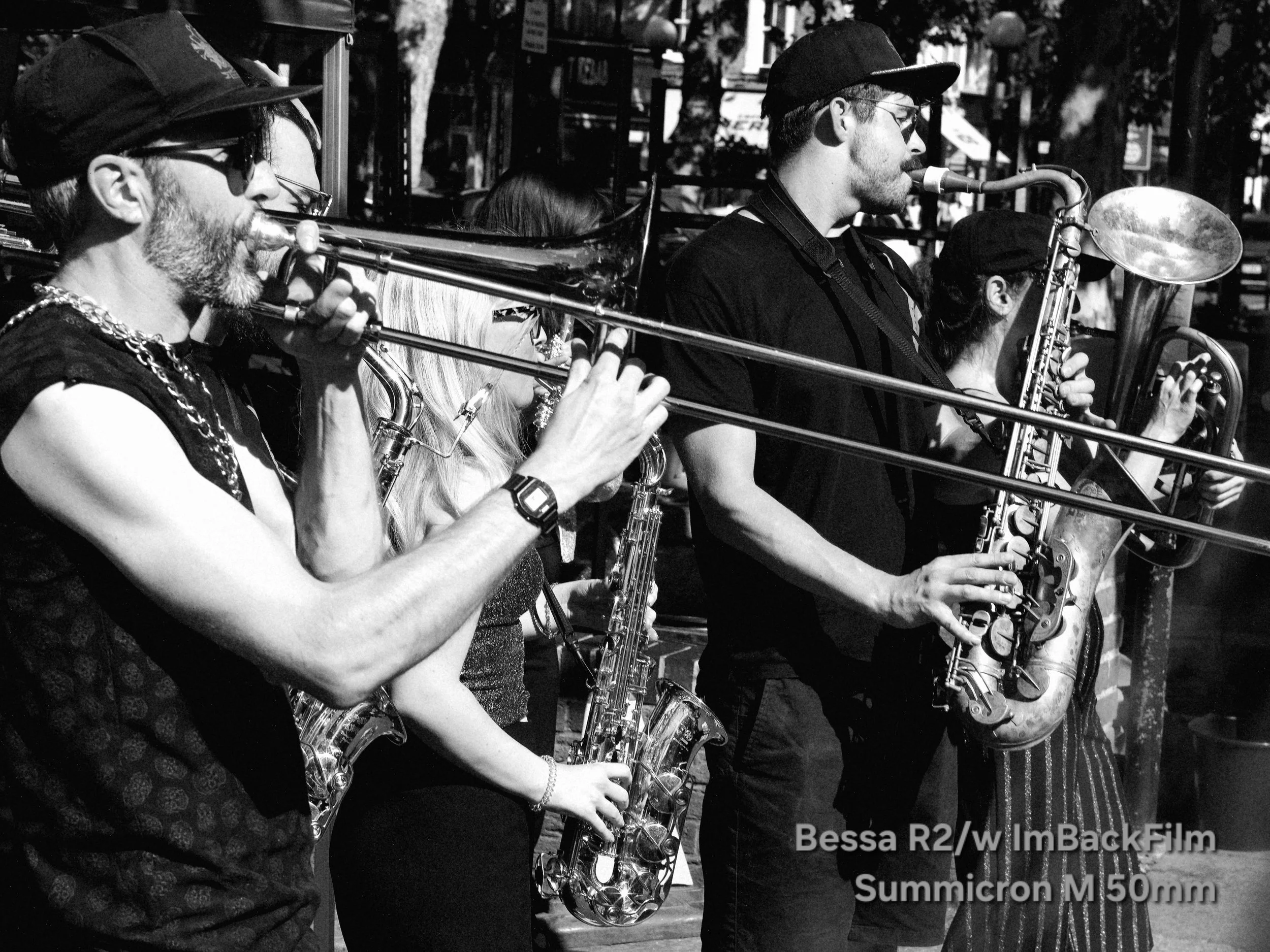 Chiswick_Flower_Market_September_13_BW.jpg