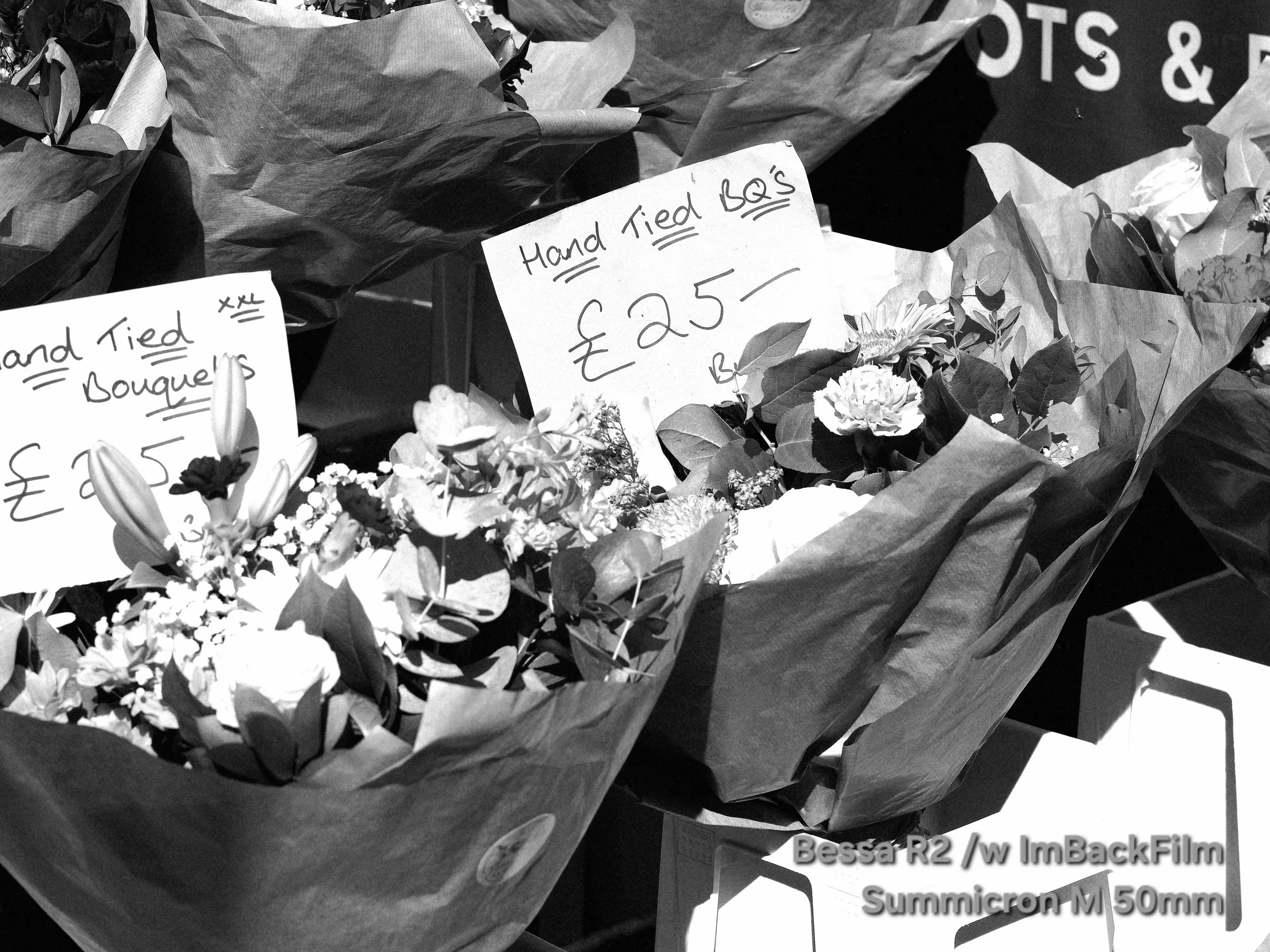 Chiswick_Flower_Market_September_07_BW.jpg