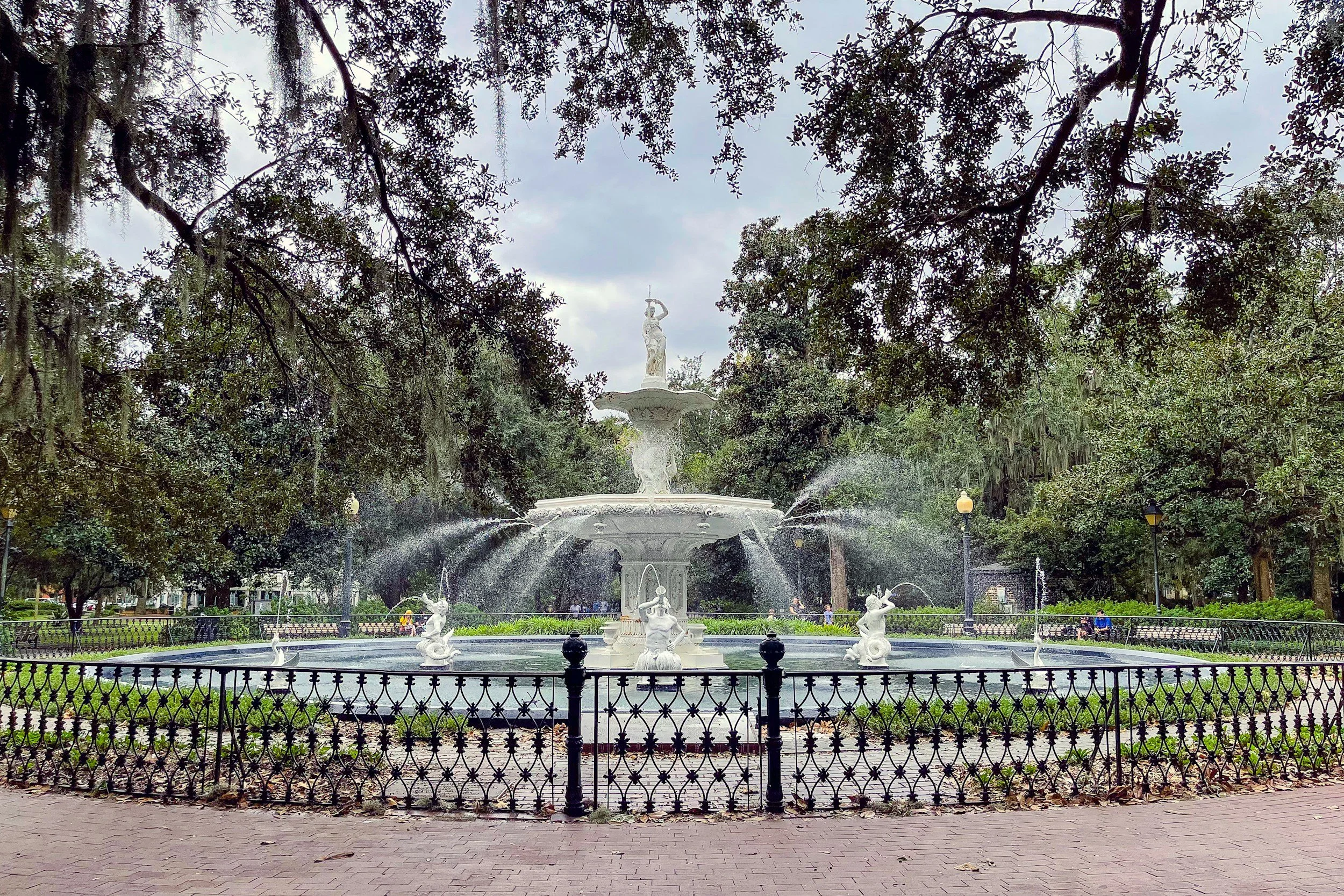 Forsyth Park fountain in Savannah, HERstory women's history travel trip