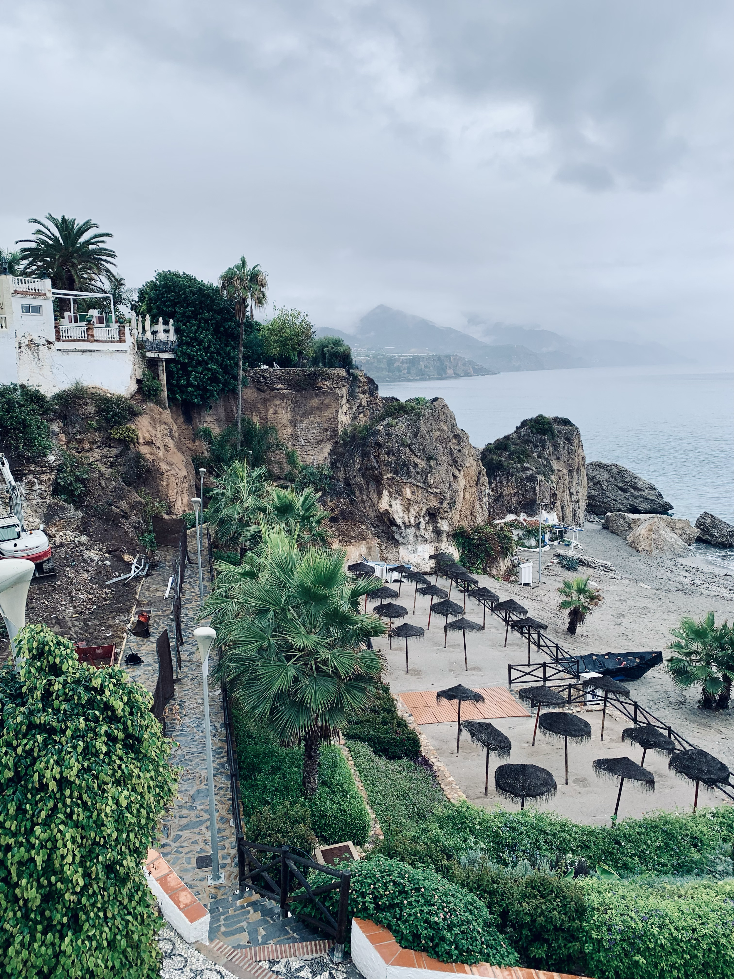 Nerja has some of the most picturesque beaches on the Costa del Sol. The famous Calahonda beach is one of the prettiest! Just off the Balcony Europa, it has many lively restaurants and stunning views!