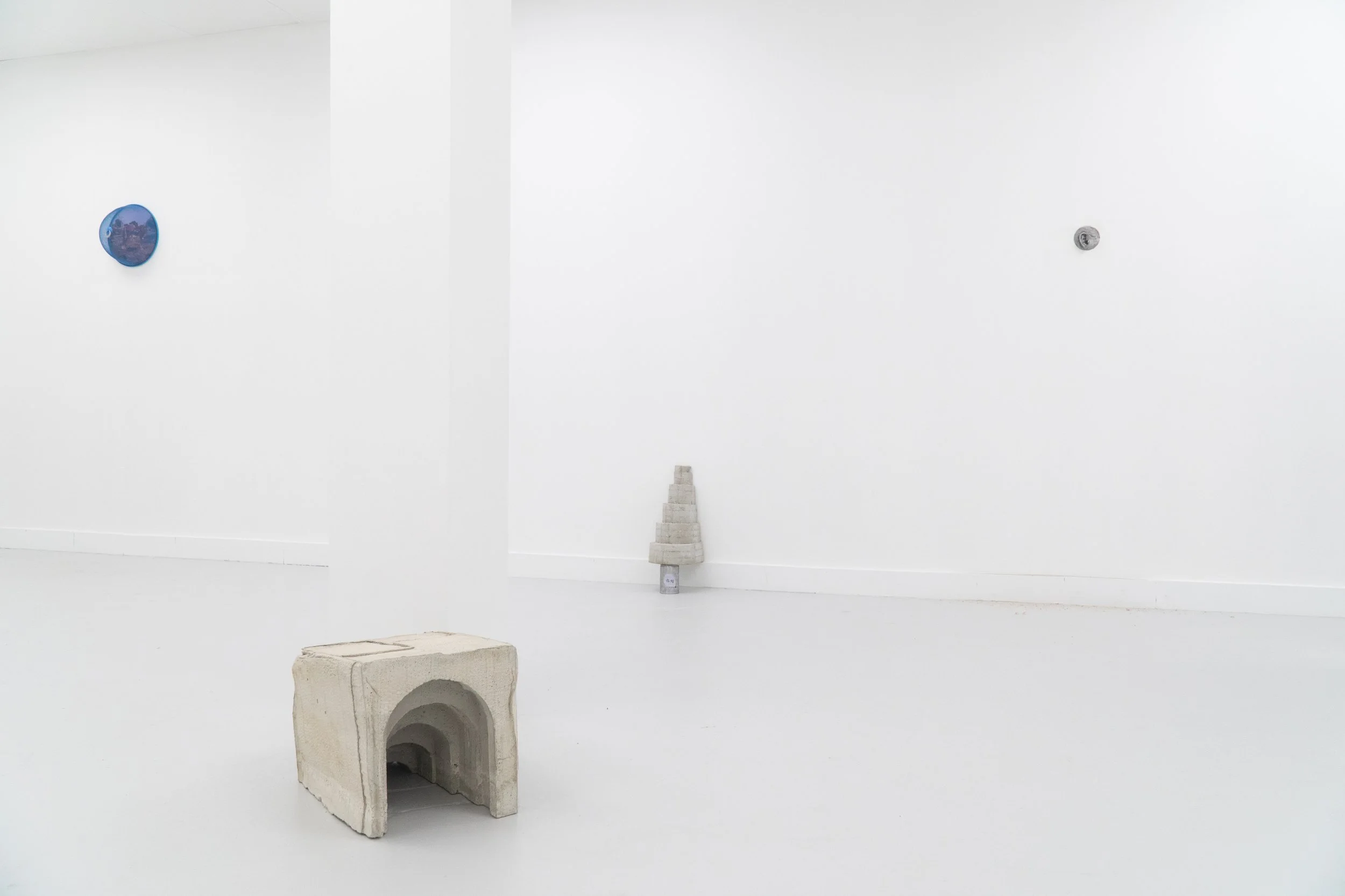 Installation view of Dumb Luck, New York. Artist: Paz Sher. Curated by Fanfan Yuxuan Fan. Courtesy of the artist and FanFlus. 