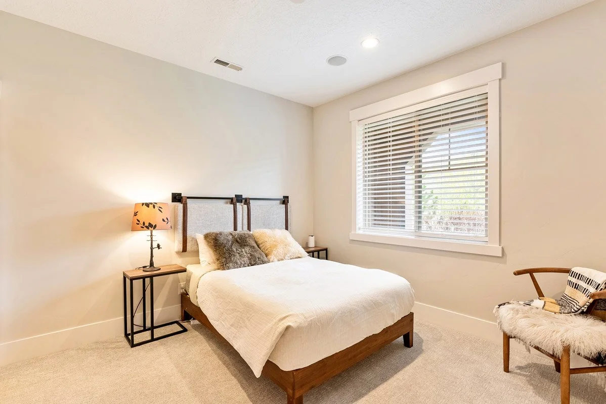 30 - 13404 Alexis Drive.jpg